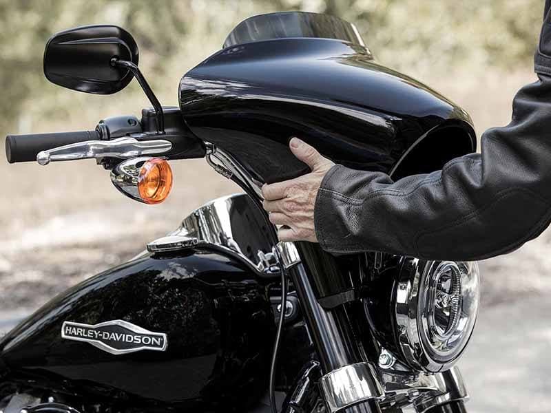 2018 Harley-Davidson Sport Glide® - media 16