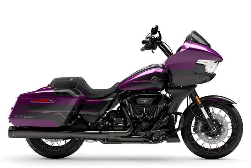 2025 Harley-Davidson CVO™ Road Glide® - media 33