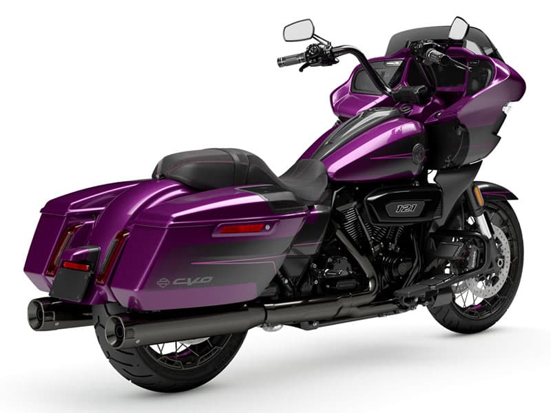 2025 Harley-Davidson CVO™ Road Glide® - media 38