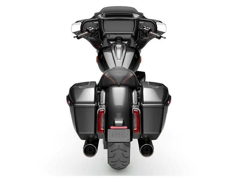 2025 Harley-Davidson CVO™ Street Glide® - media 8