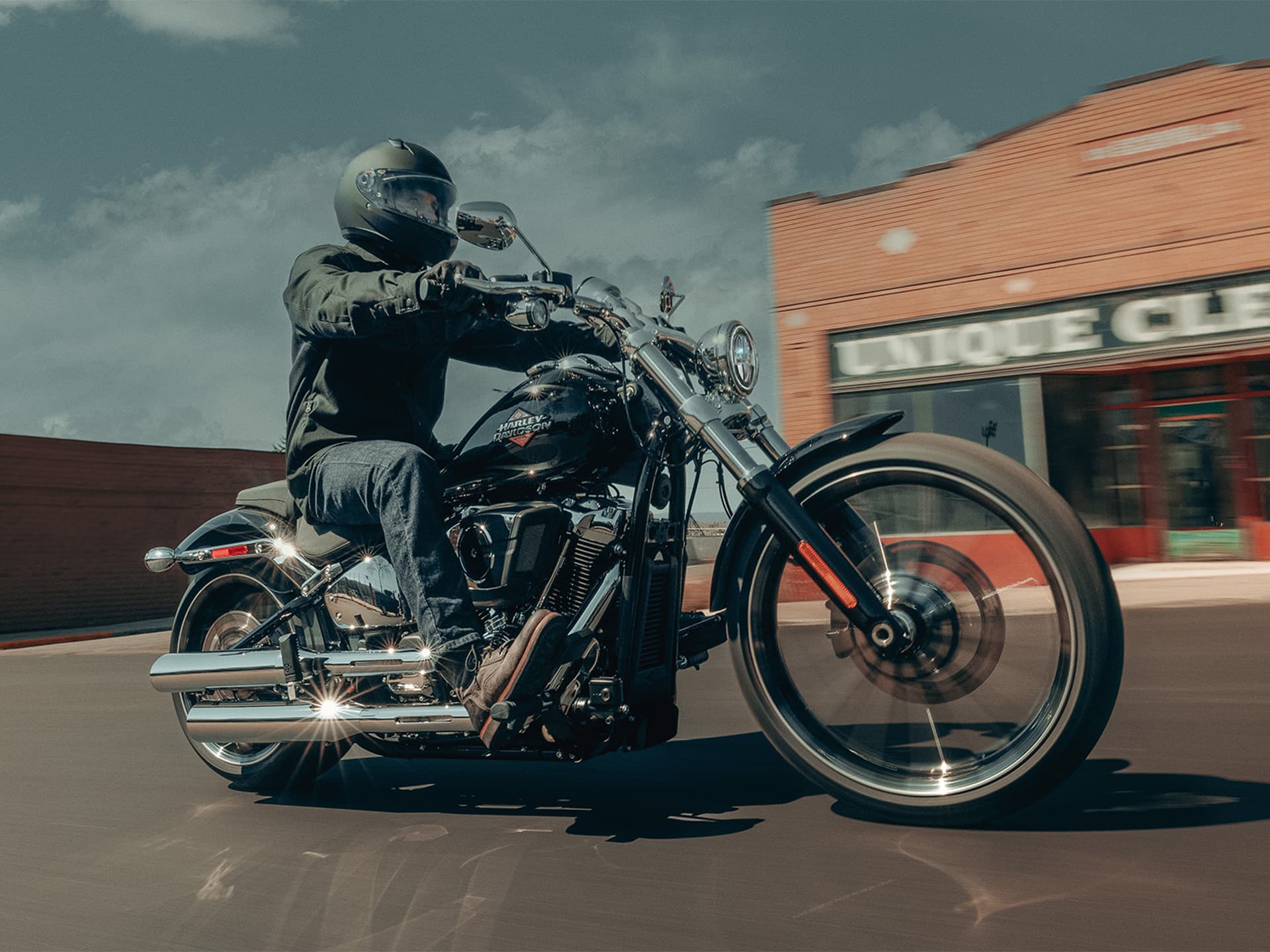 2025 Harley-Davidson Breakout® - media 12
