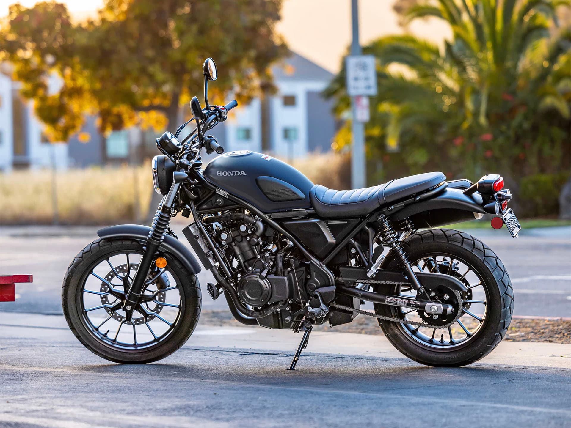 2025 Honda SCL500 - media 16
