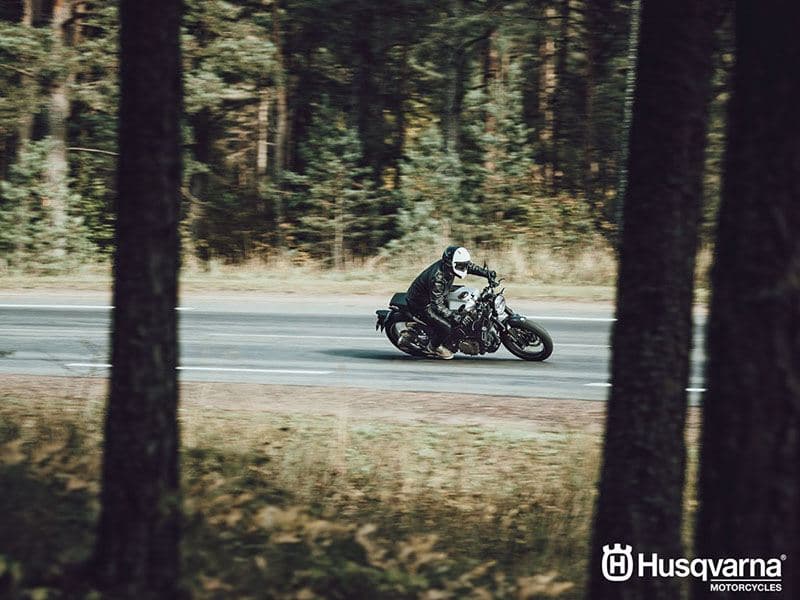 2020 Husqvarna Vitpilen 401 - media 3