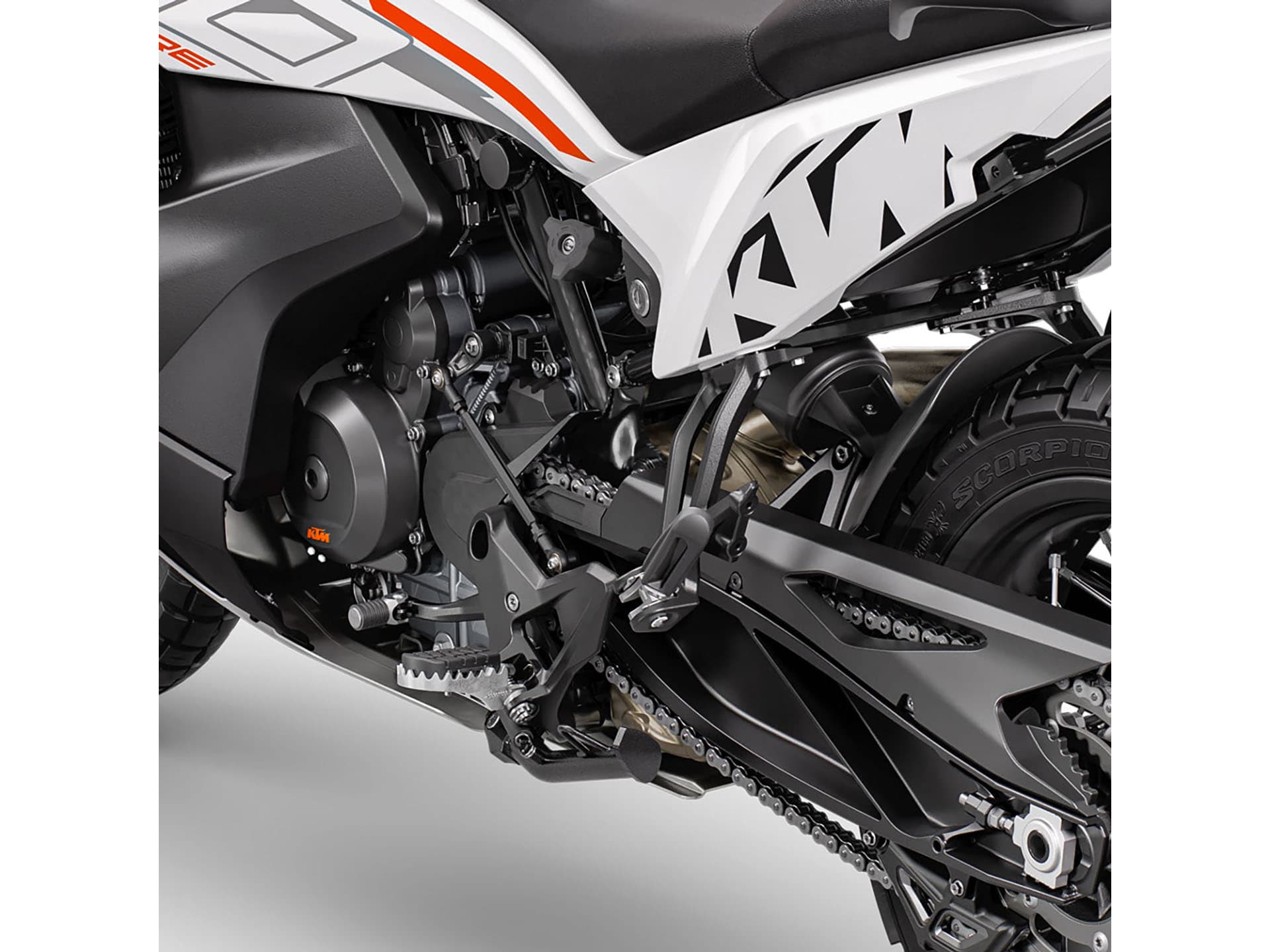 2024 KTM 790 Adventure - media 10