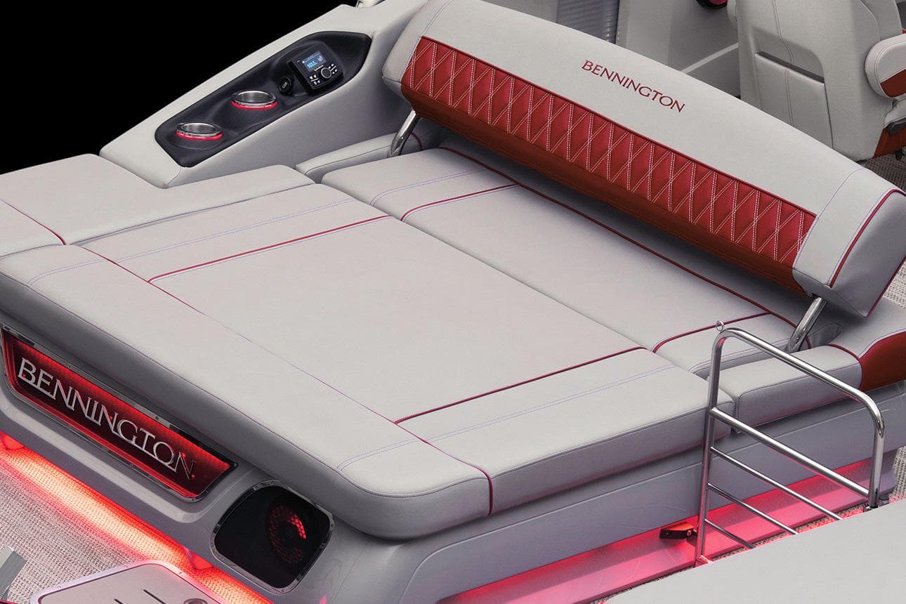 2021 Bennington Q 23 Swingback - media 5