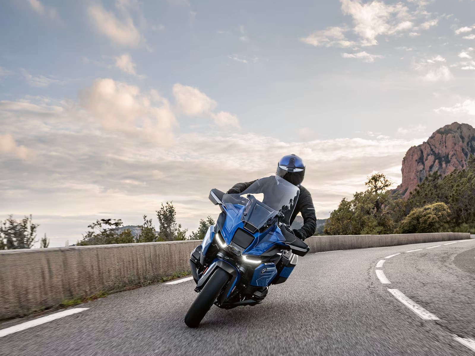 2026 BMW R 1300 RT - media 15