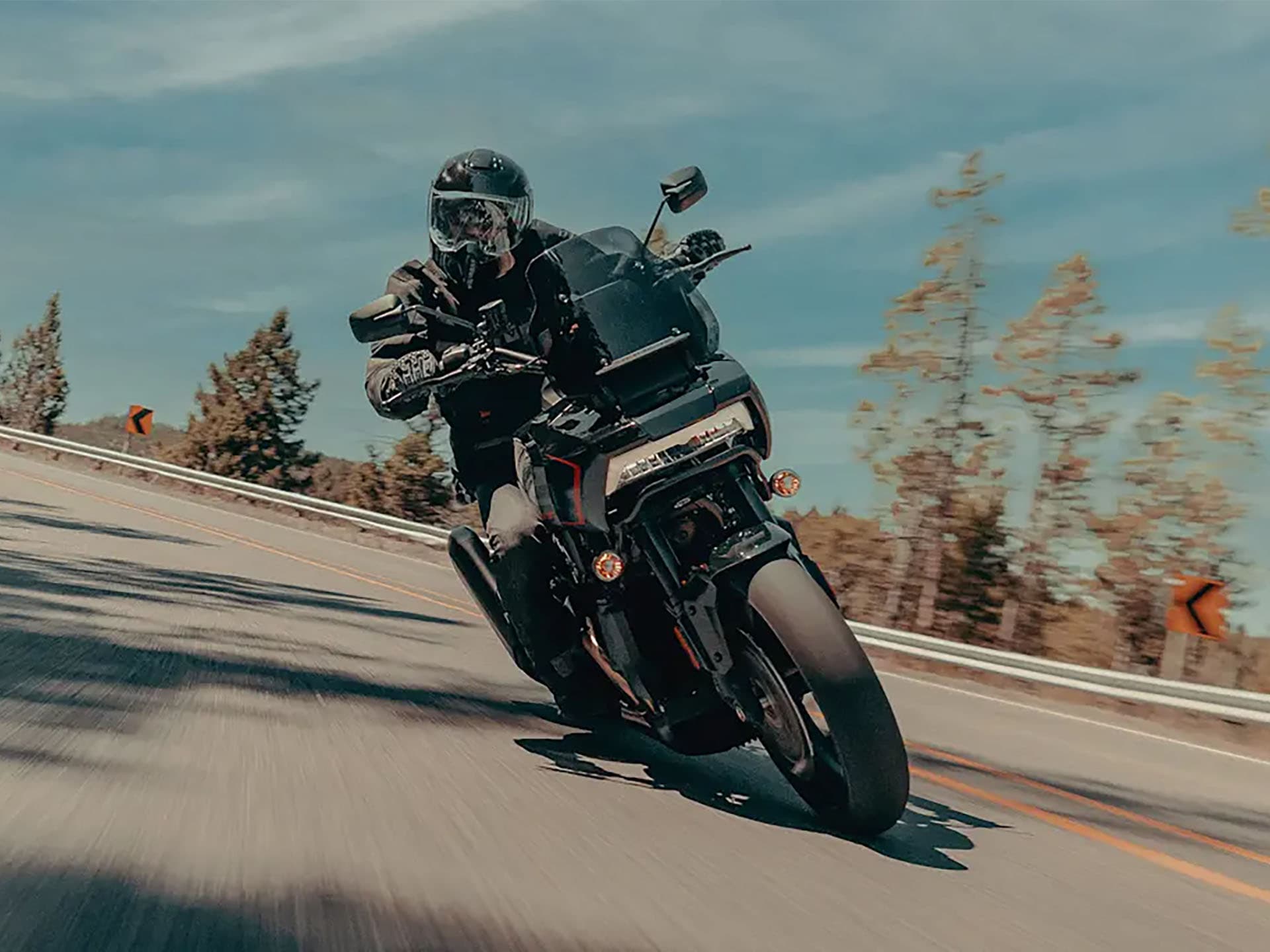 2025 Harley-Davidson Pan America® 1250 ST - media 18