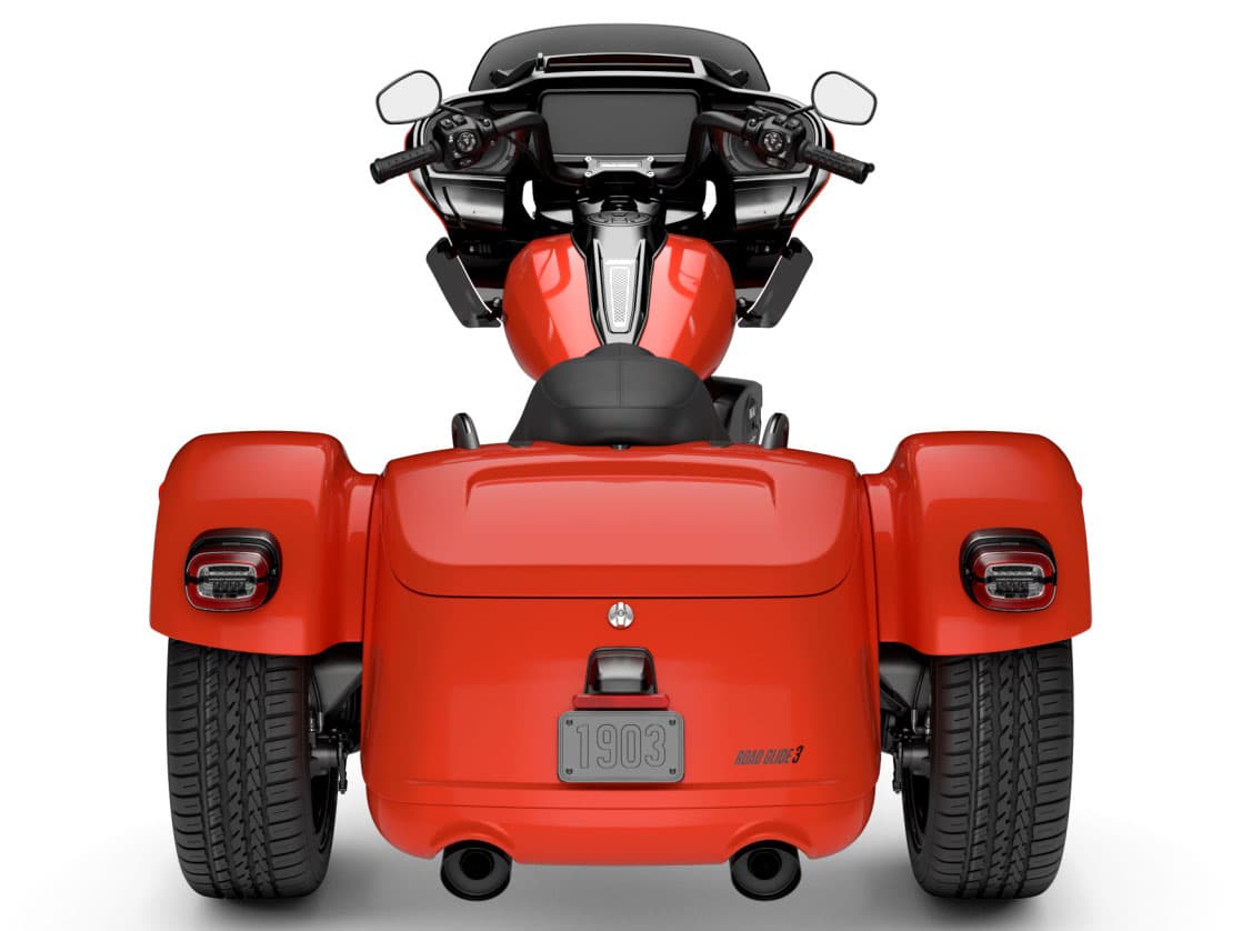 2026 Harley-Davidson Road Glide® 3 - media 8