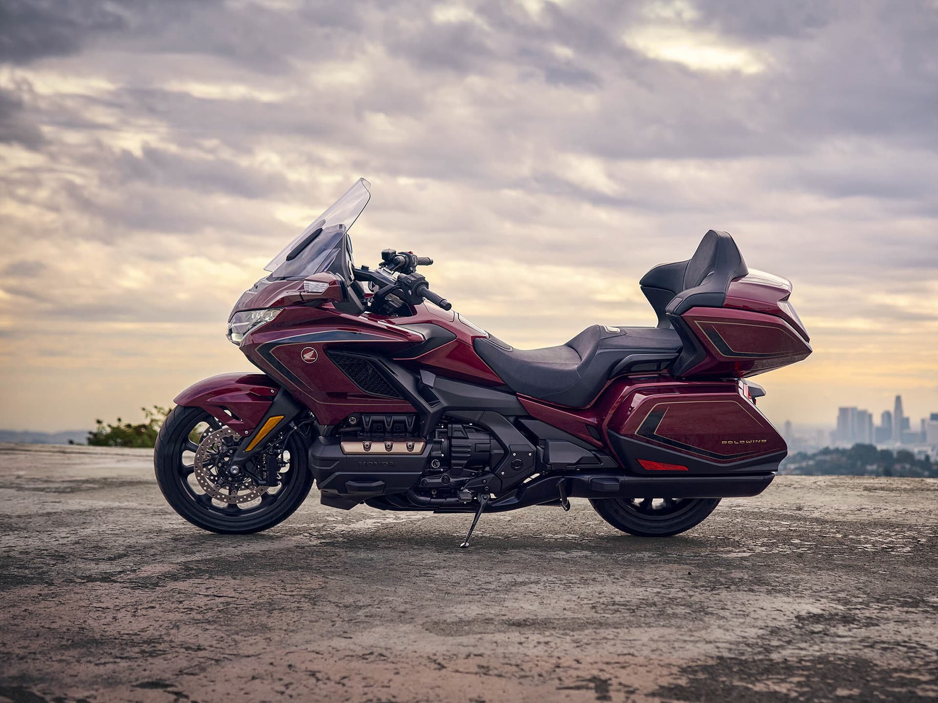 2025 Honda Gold Wing Tour 50th Anniversary - media 17