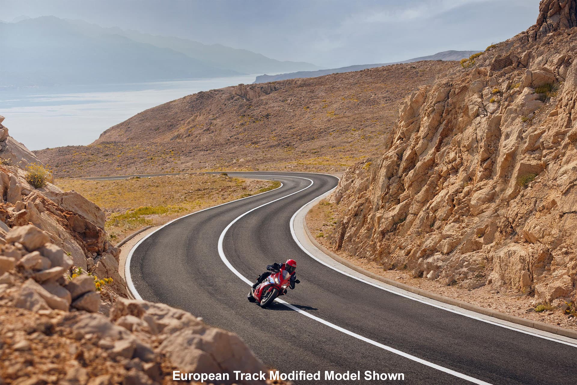 2026 Honda CBR650R E-Clutch - media 9