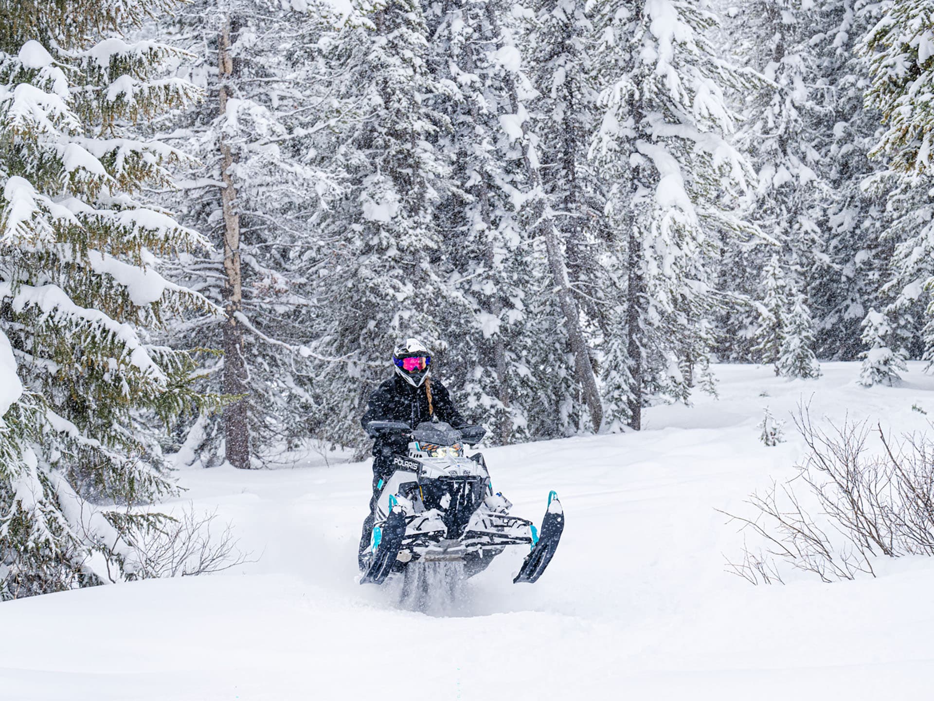 2025 Polaris Patriot Boost Switchback Assault 146 SC ES - media 8