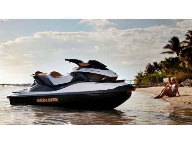 2013 Sea-Doo GTX S™ 155 - media 9