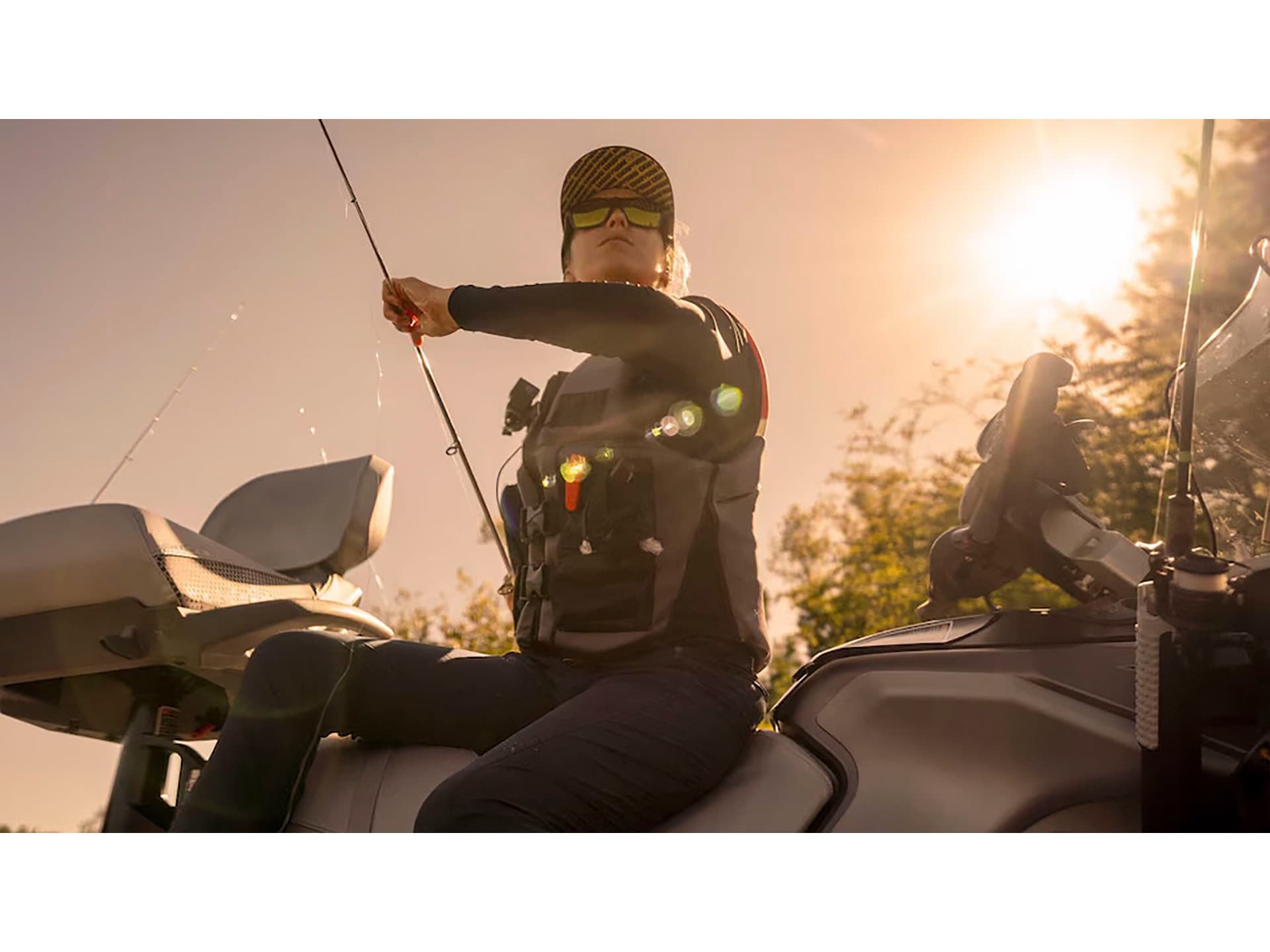 2025 Sea-Doo FishPro Apex 300 - media 6