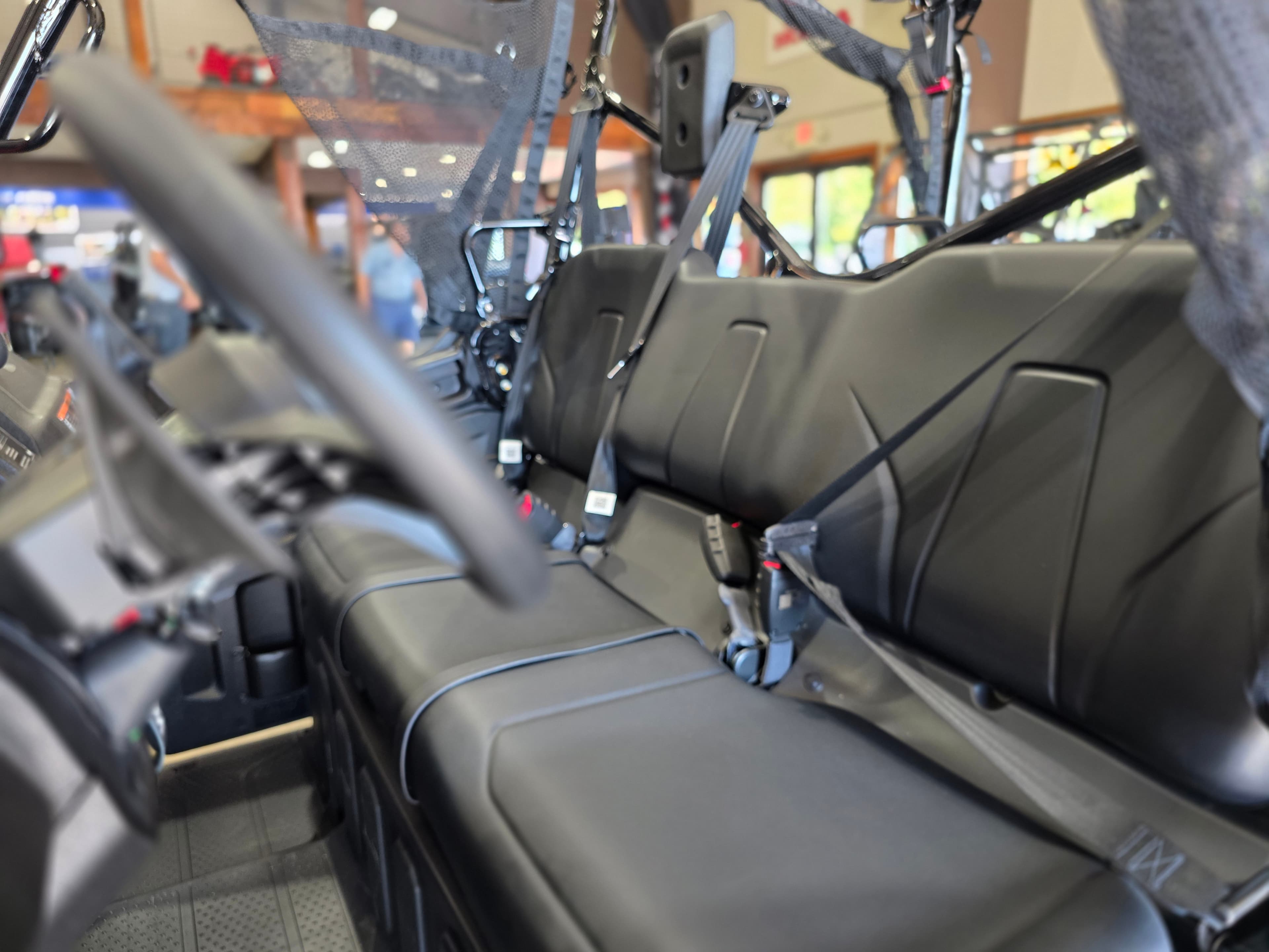 2025 Honda Pioneer 1000-5 - media 9