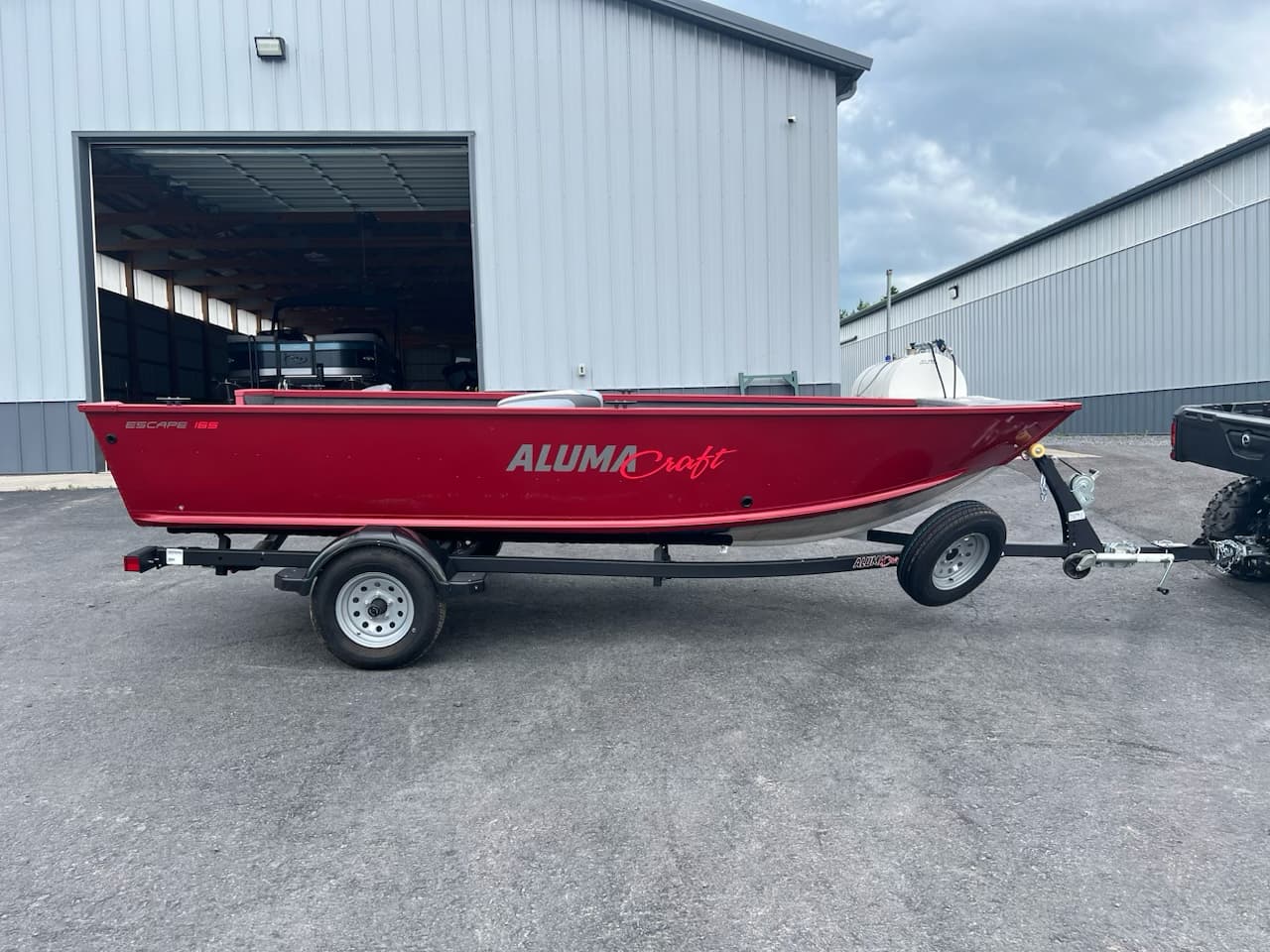 2024 Alumacraft Escape 165 Tiller - media 4