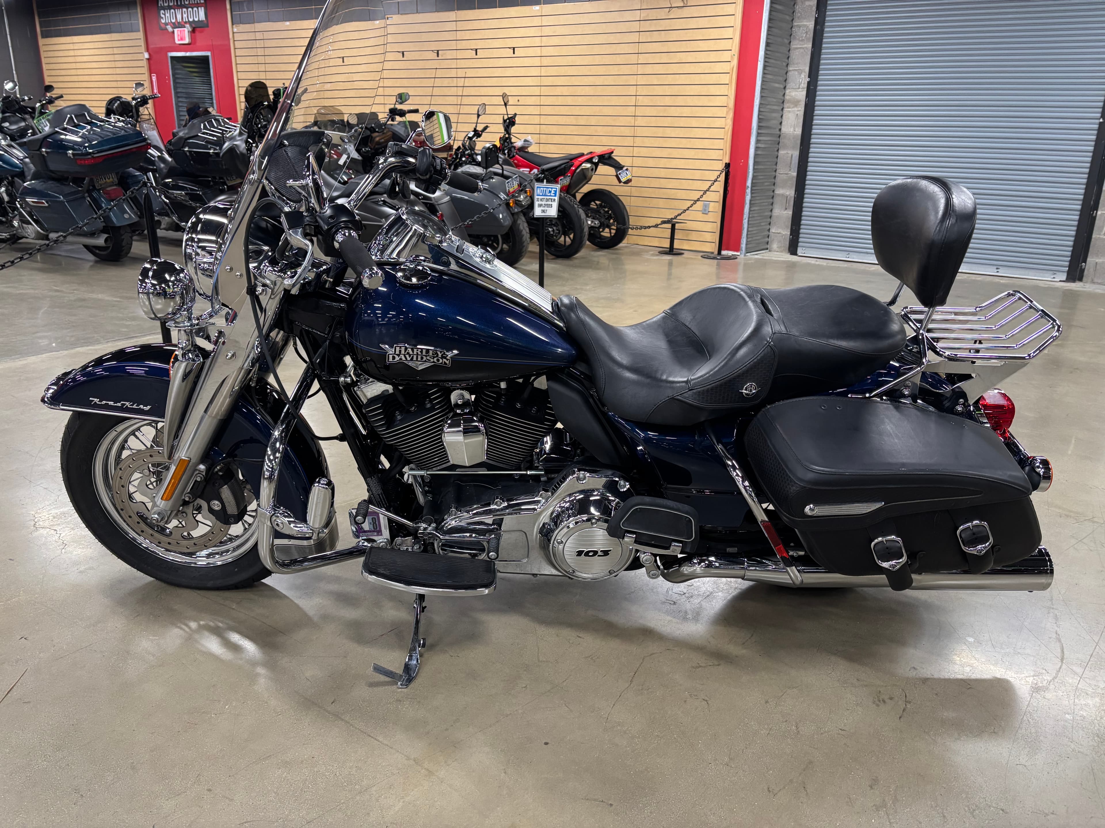 2013 Harley-Davidson Road King® Classic - media 3