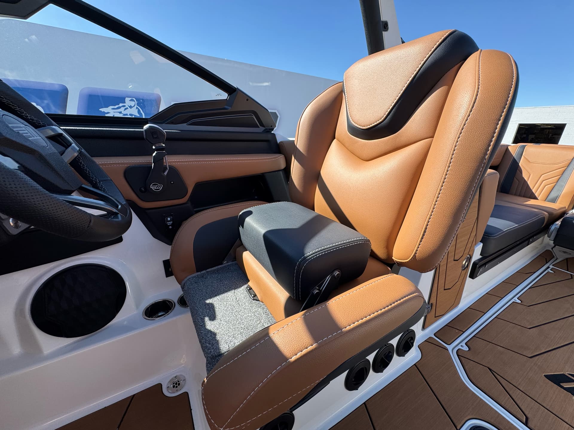 2025 Malibu Wakesetter 25 LSV - media 17