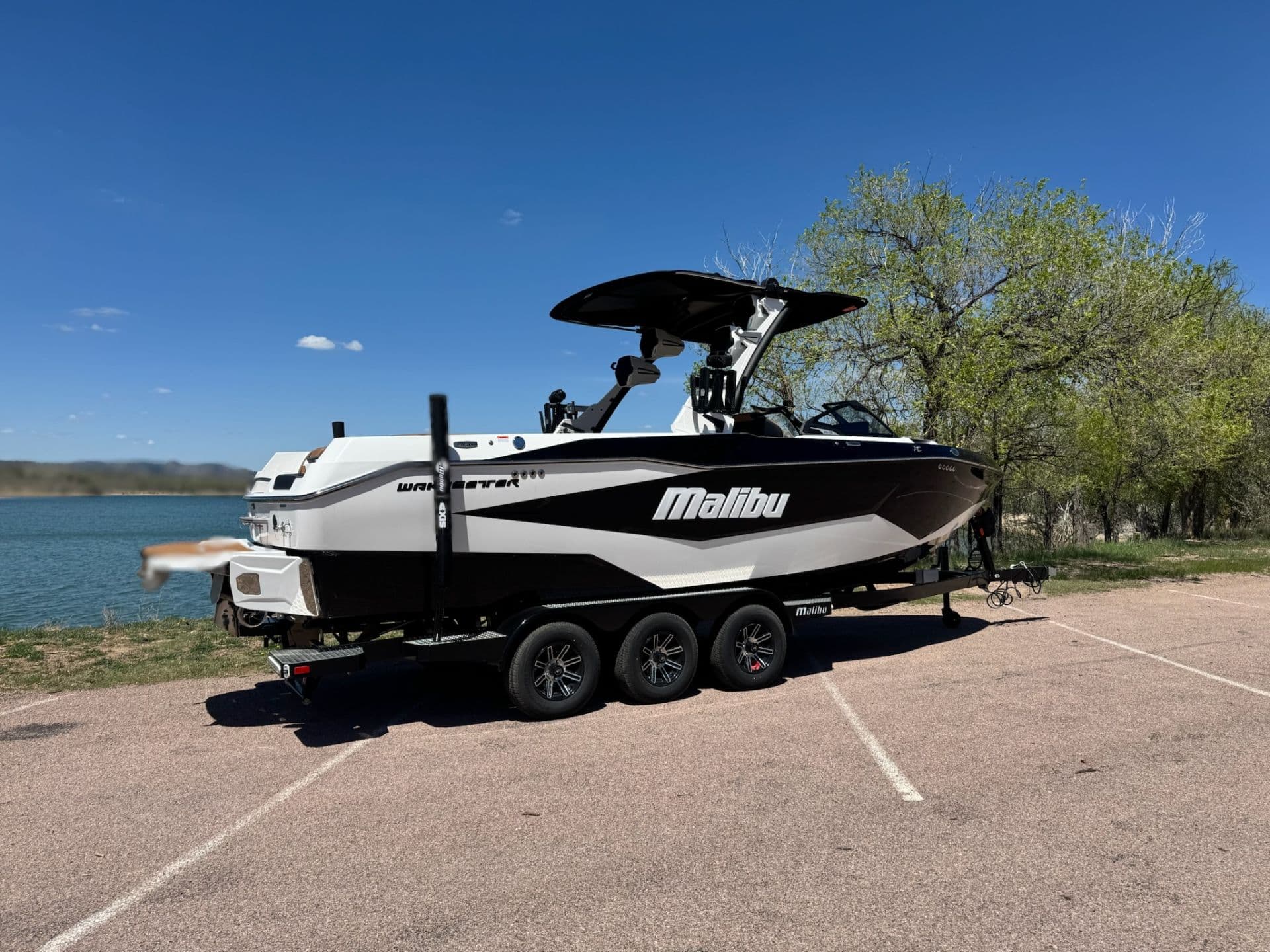 2025 Malibu Wakesetter 25 LSV - media 6