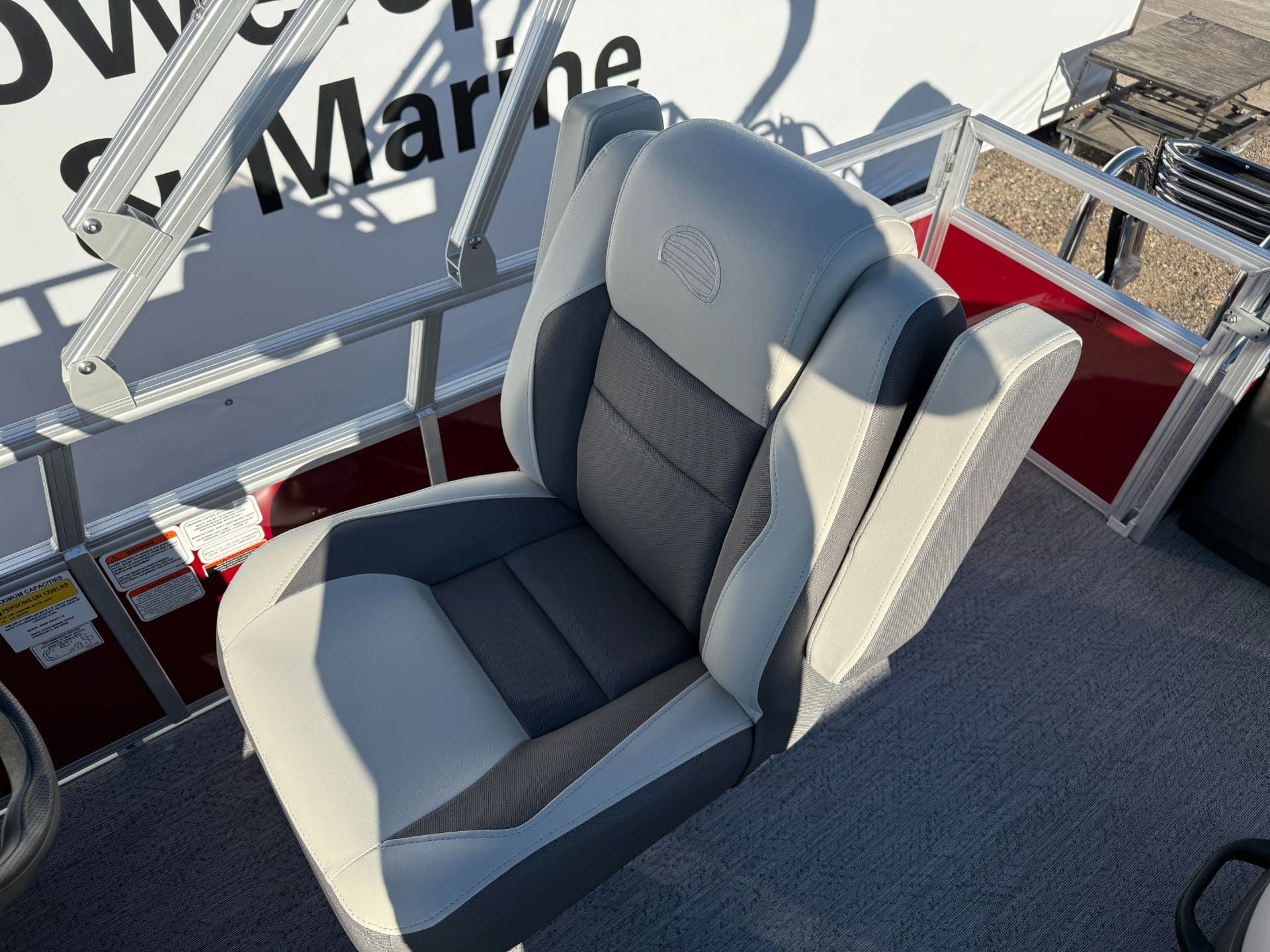 2026 Sun Tracker Bass Buggy 18 DLX - media 12