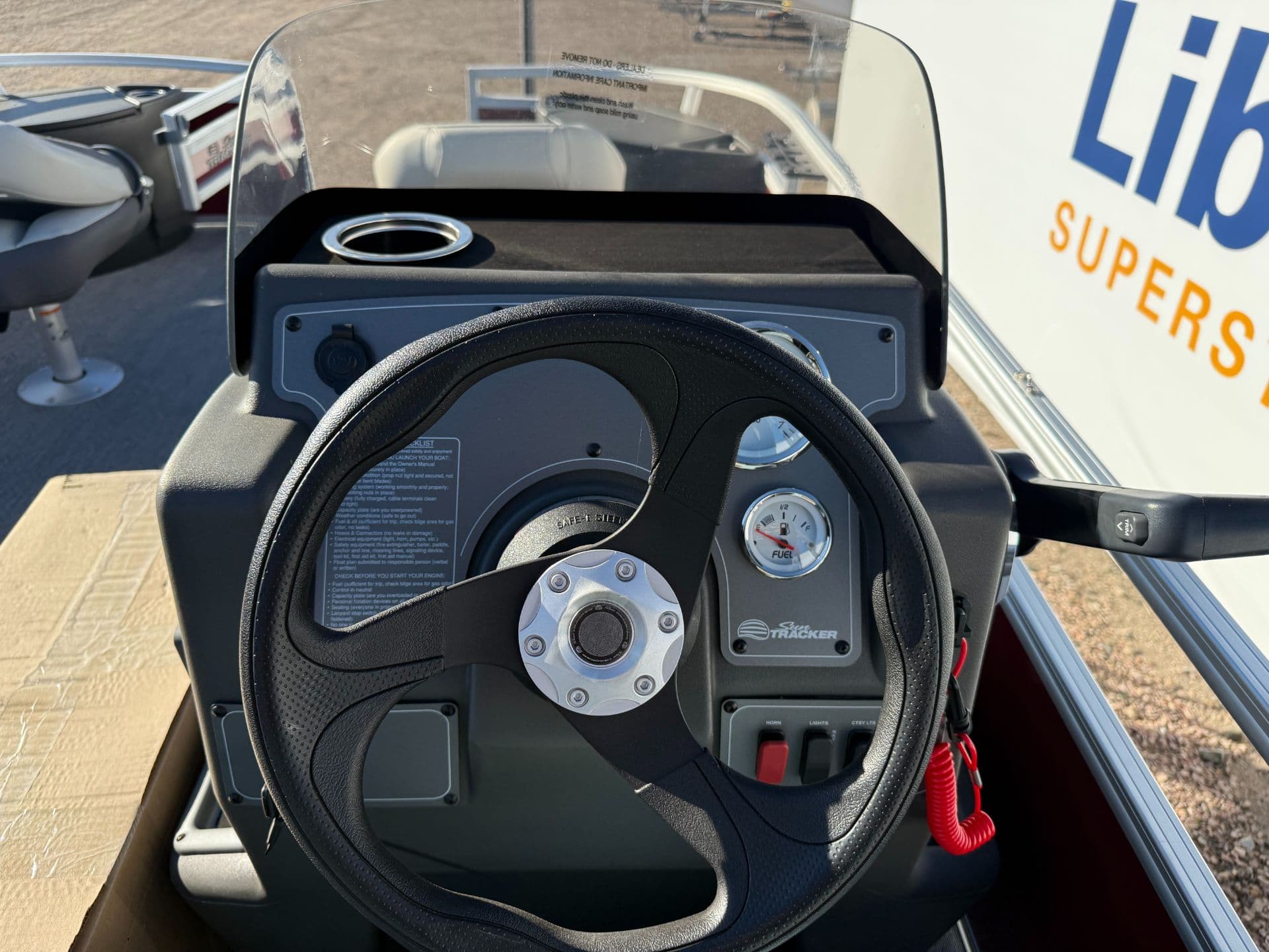 2026 Sun Tracker Bass Buggy 18 DLX - media 16