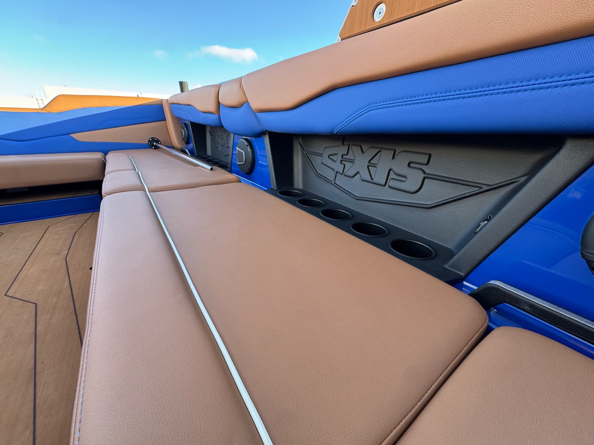 2025 Axis T250 - media 7