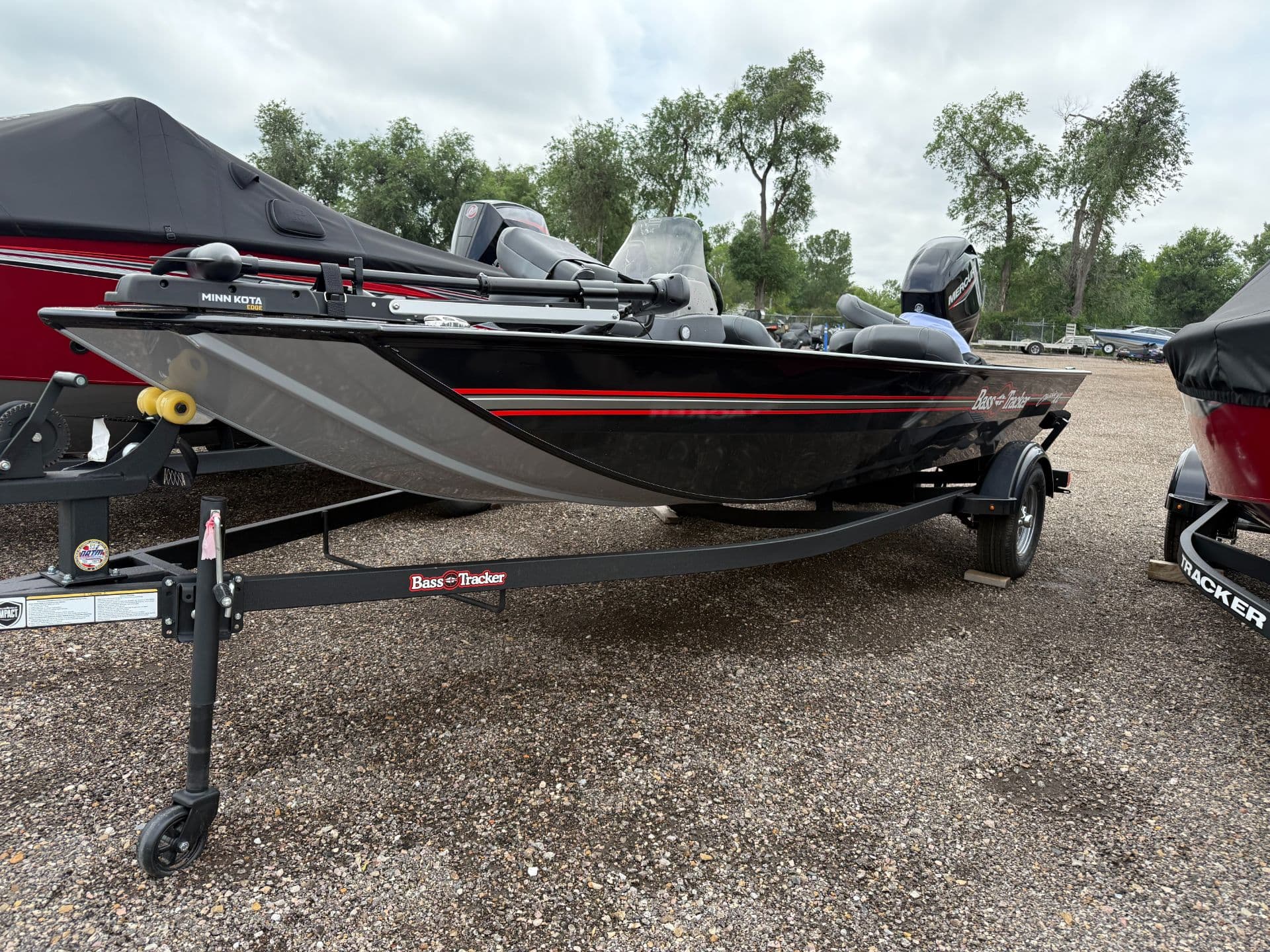 2025 Tracker Bass Tracker Classic XL