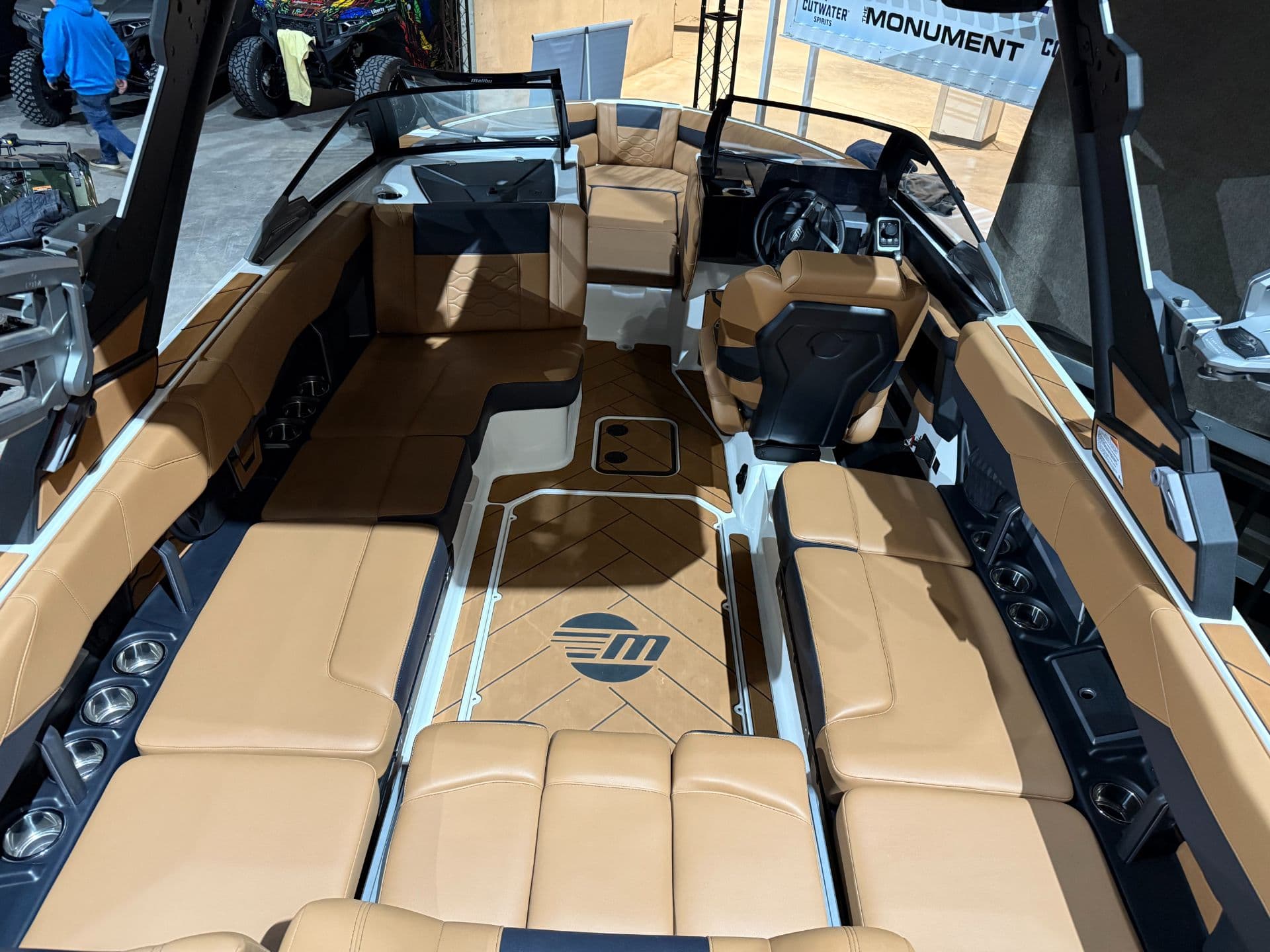 2026 Malibu Wakesetter 23 LSV - media 4