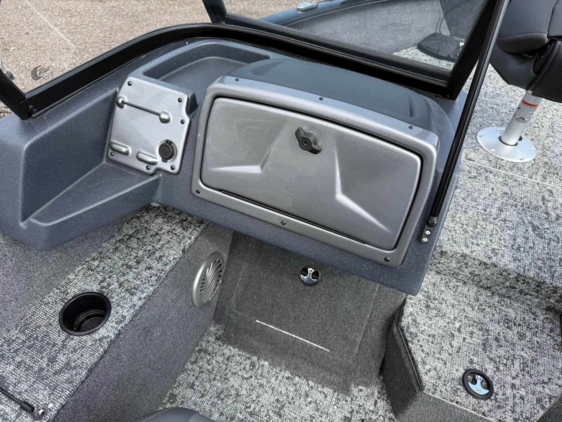 2026 Tracker Pro Guide V-175 WT - media 15