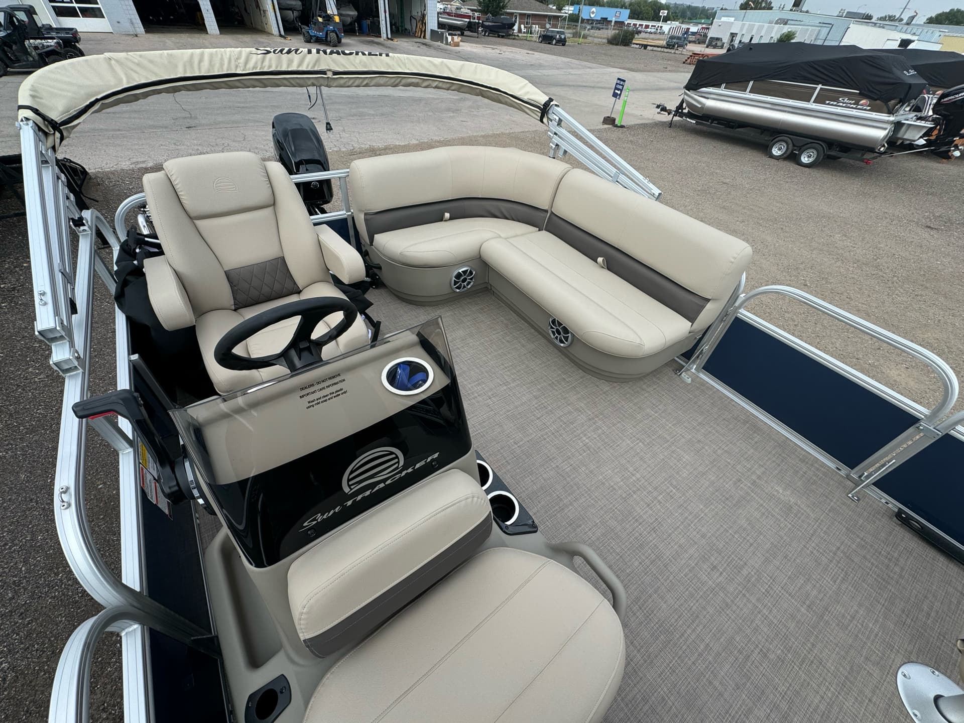 2025 Sun Tracker Bass Buggy - media 7