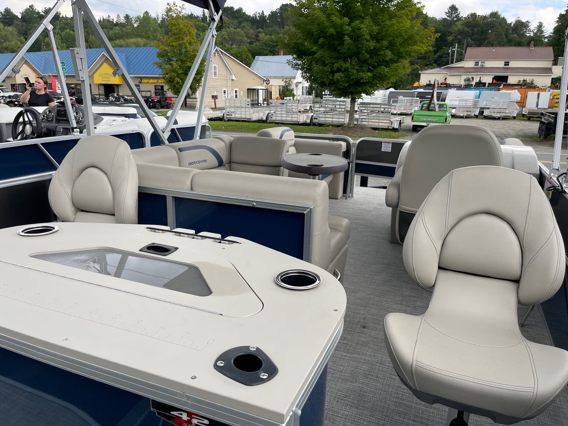 2022 Berkshire 18FCRGO - media 4