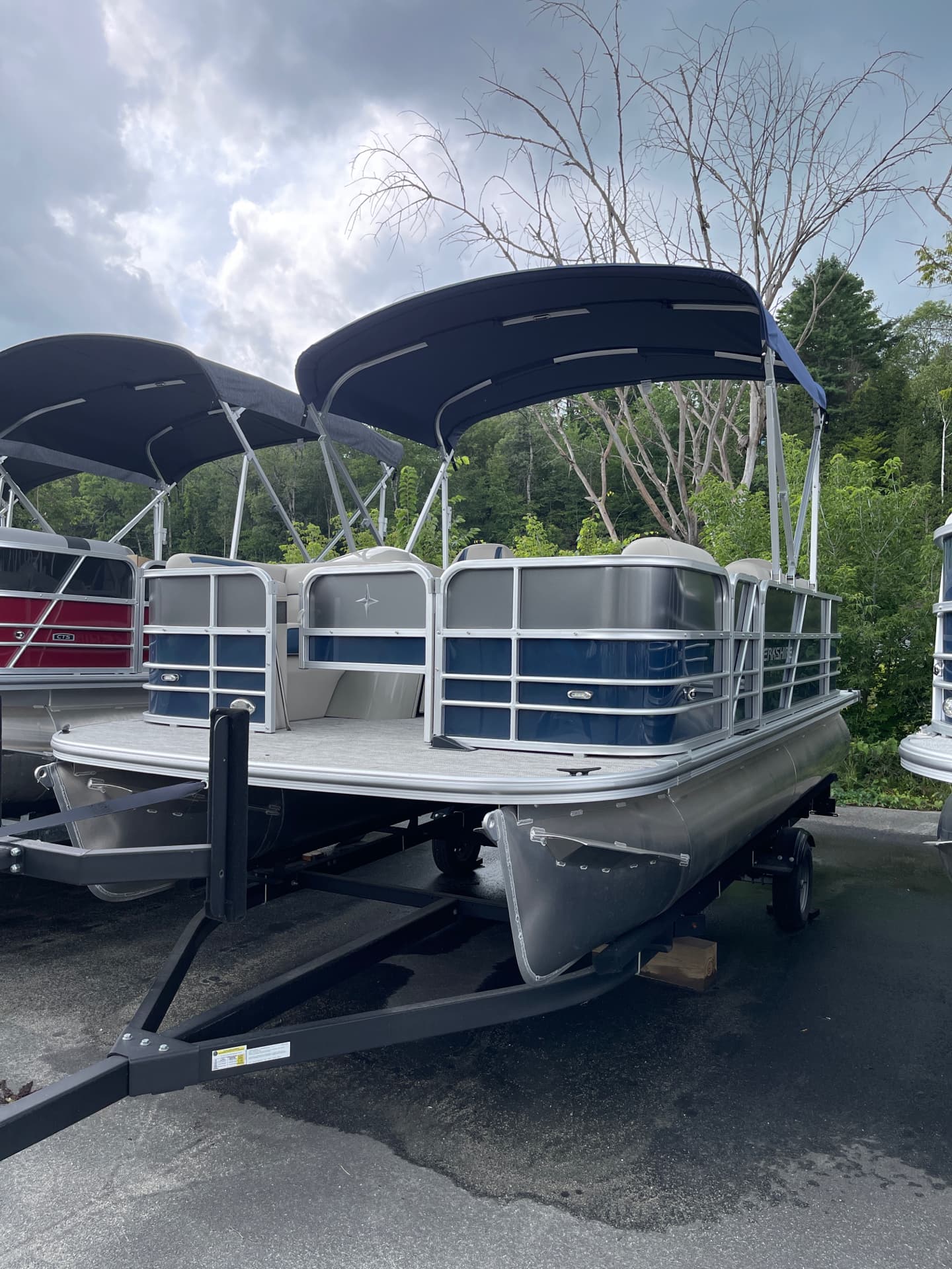 2022 Berkshire 18FCRGO