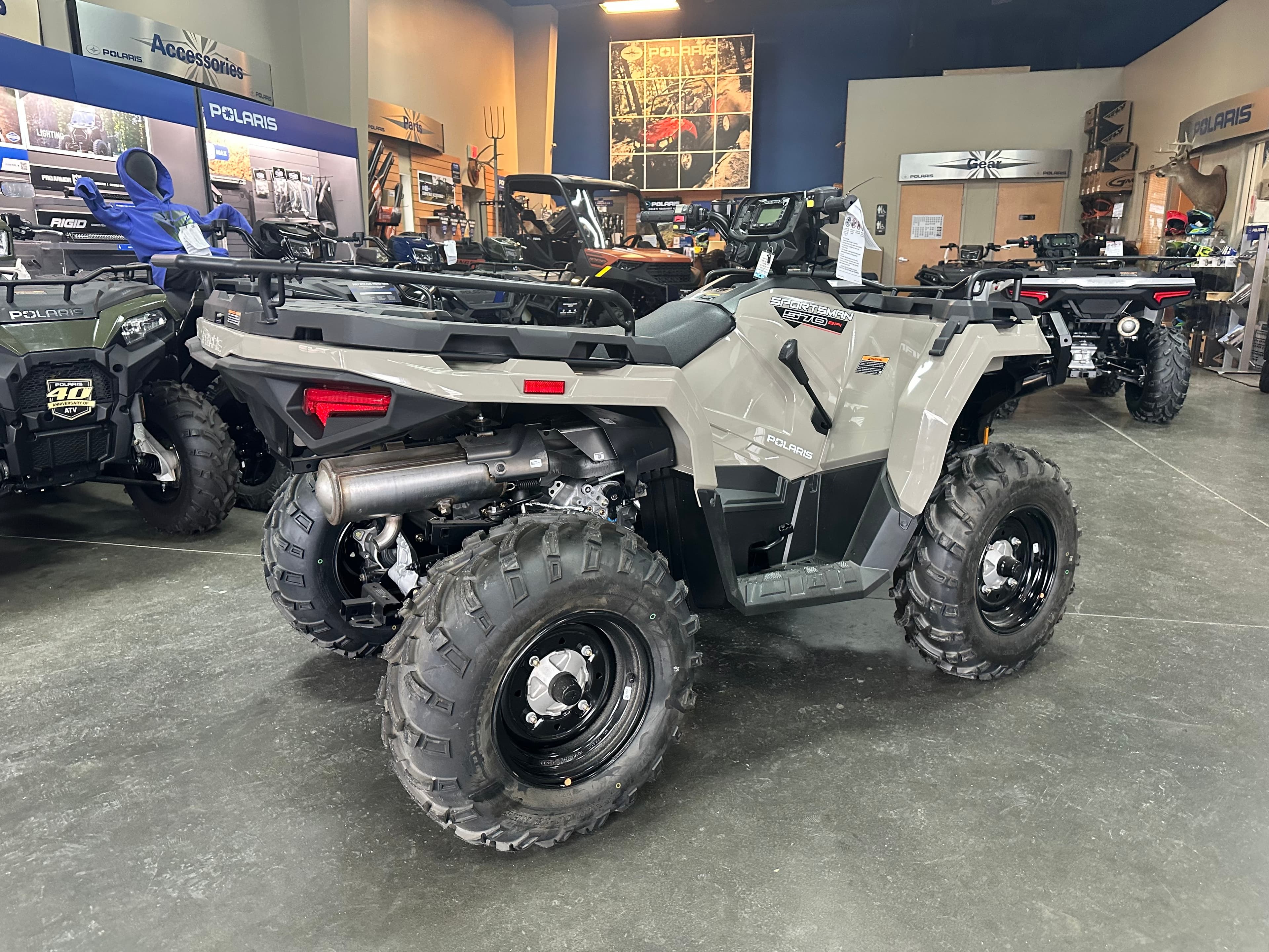2026 Polaris Sportsman 570 EPS - media 3