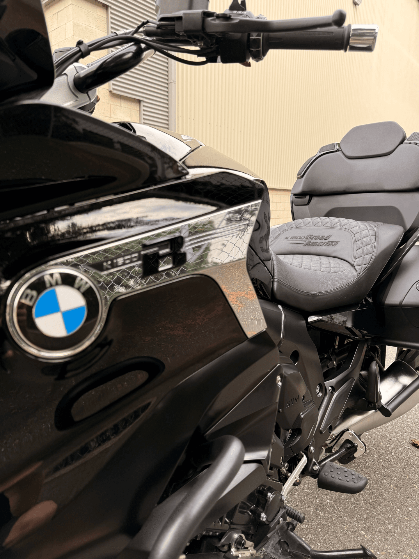 2023 BMW K 1600 Grand America - media 4
