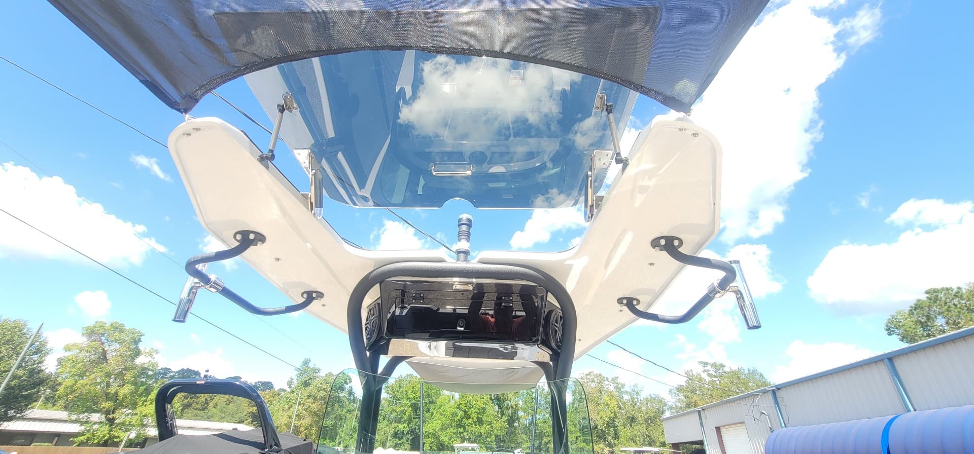 2025 Scarab 255 Open LX - media 16