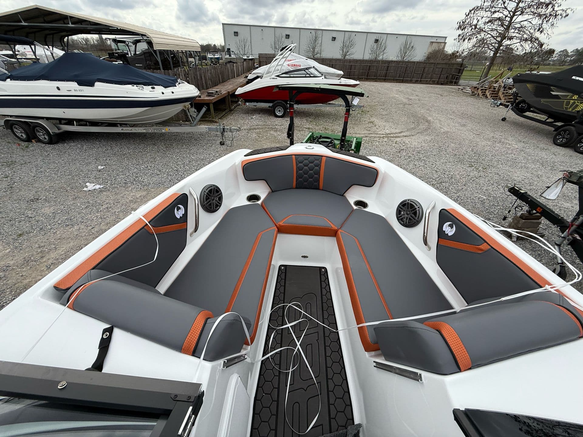 2025 Scarab 195 LX - media 11