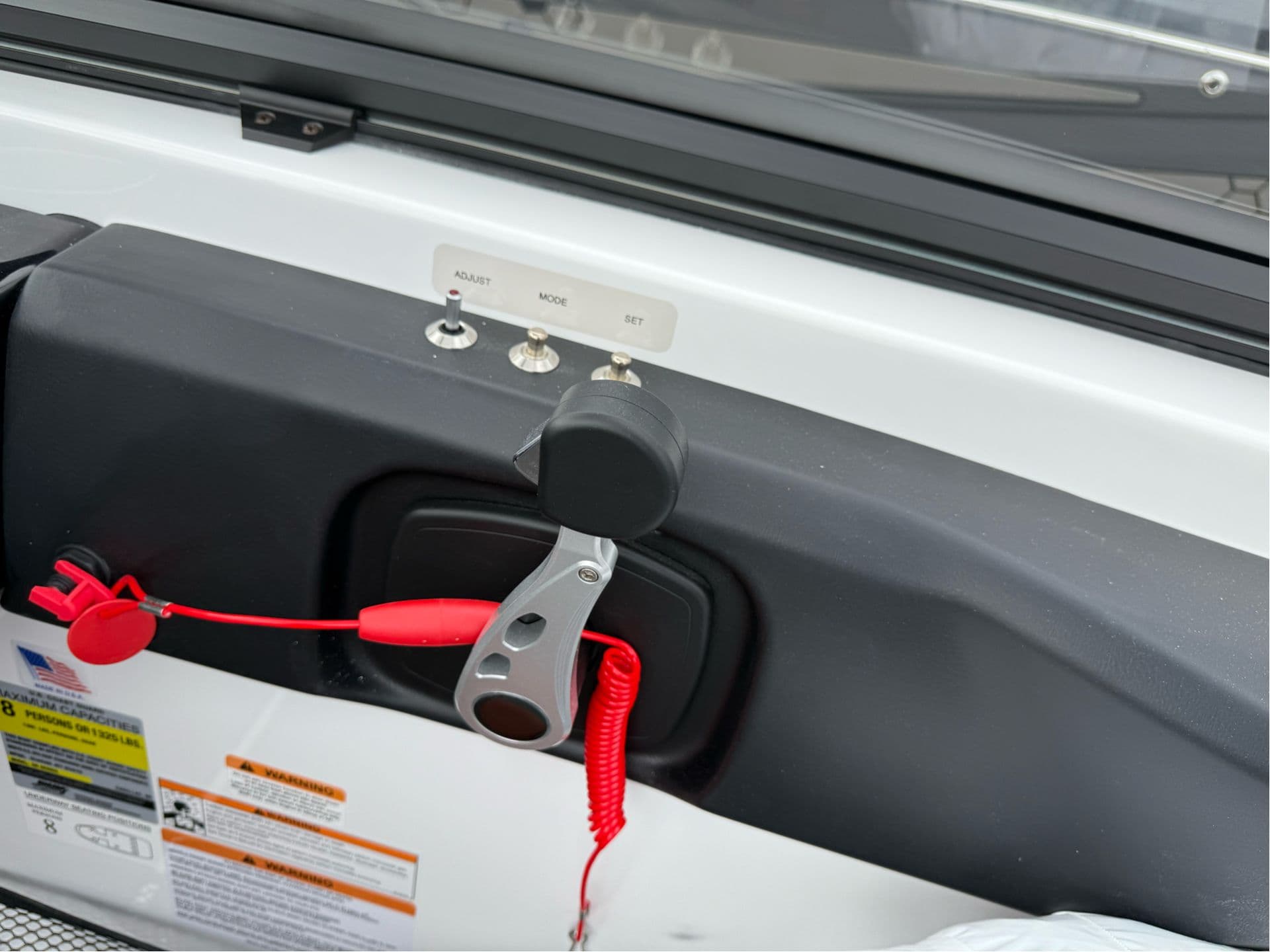 2025 Scarab 195 LX - media 18