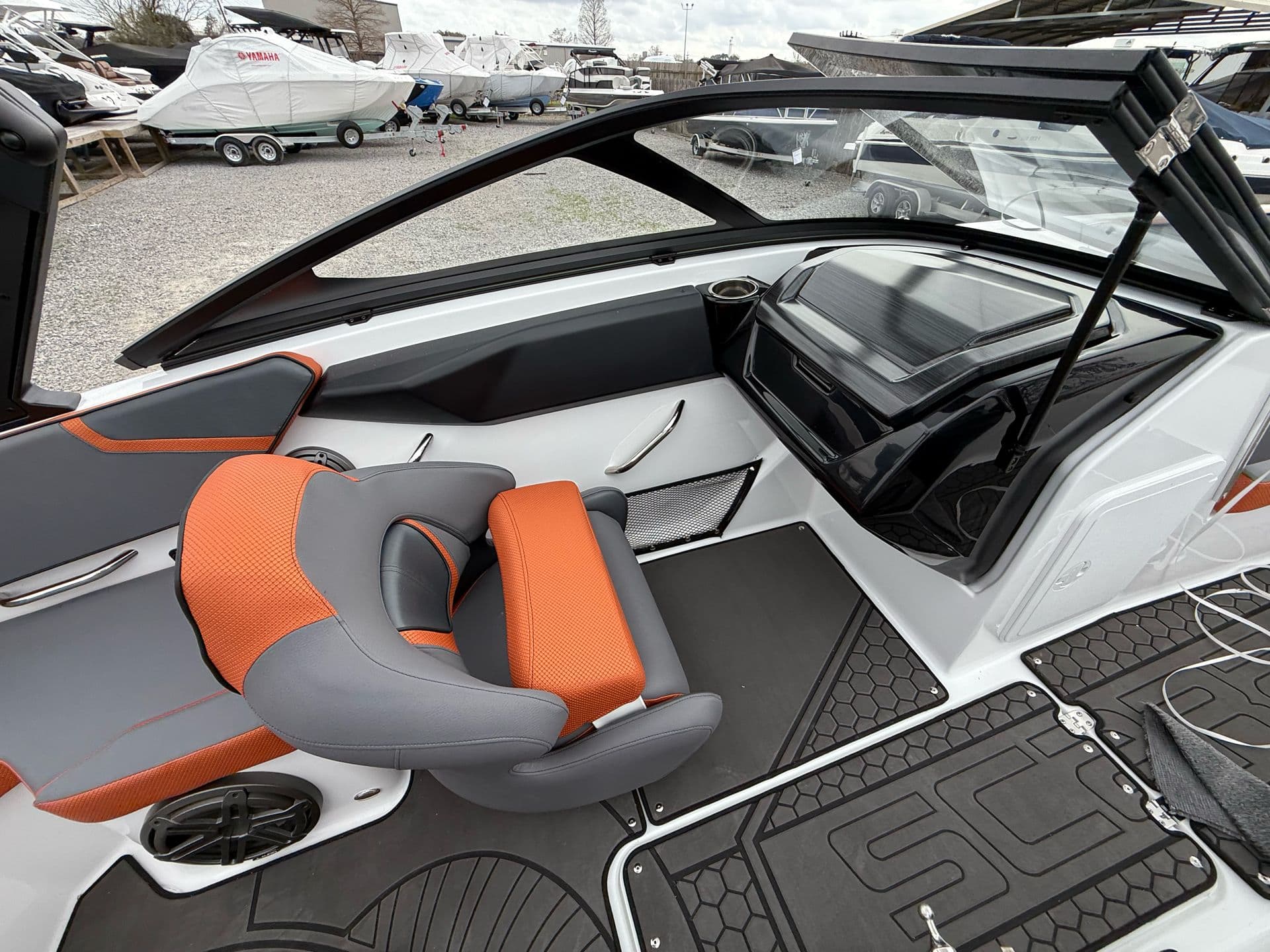 2025 Scarab 195 LX - media 19