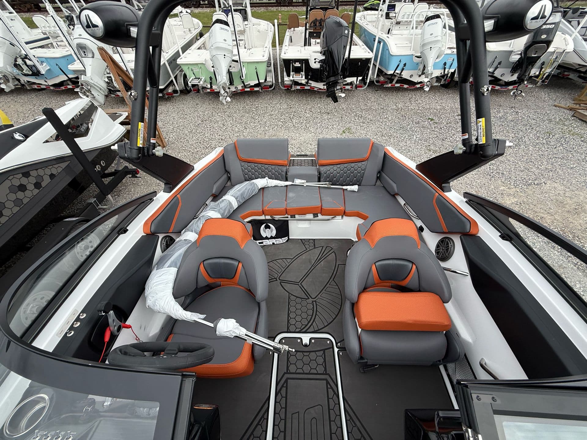 2025 Scarab 195 LX - media 26