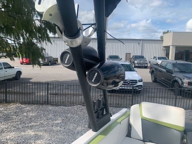 2014 Scarab 215 - media 14