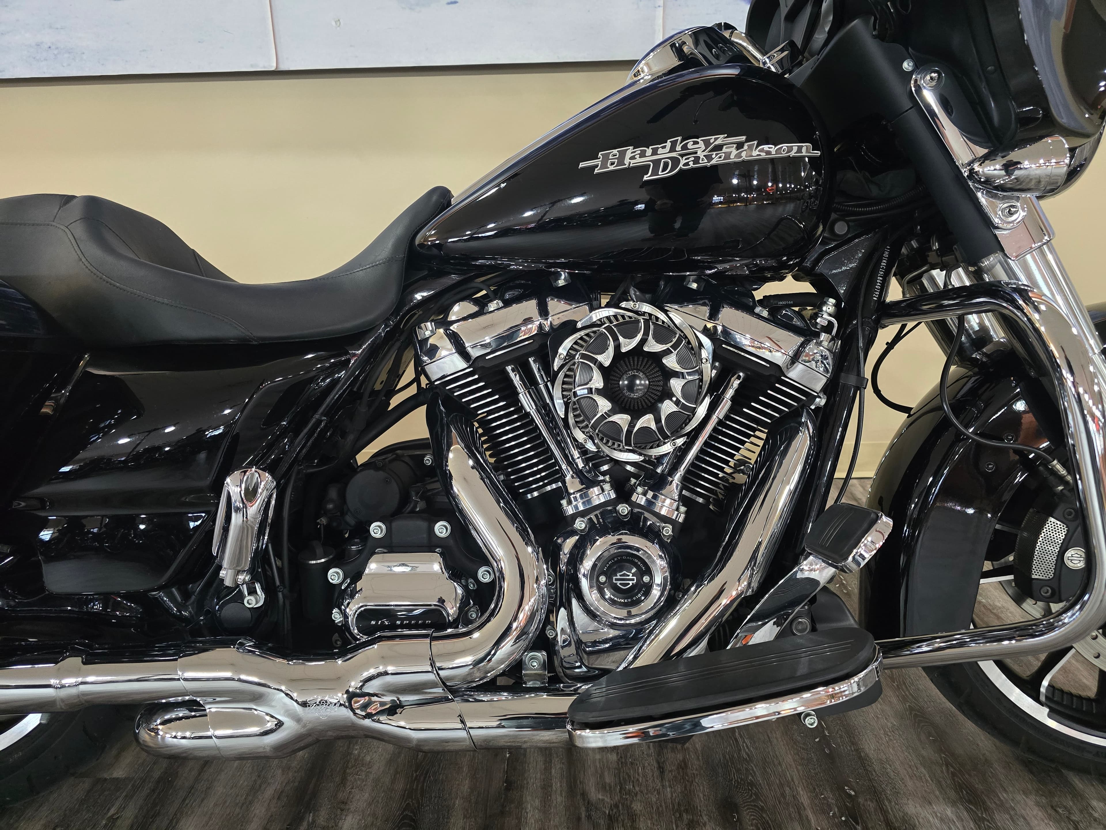 2020 Harley-Davidson Street Glide® - media 3