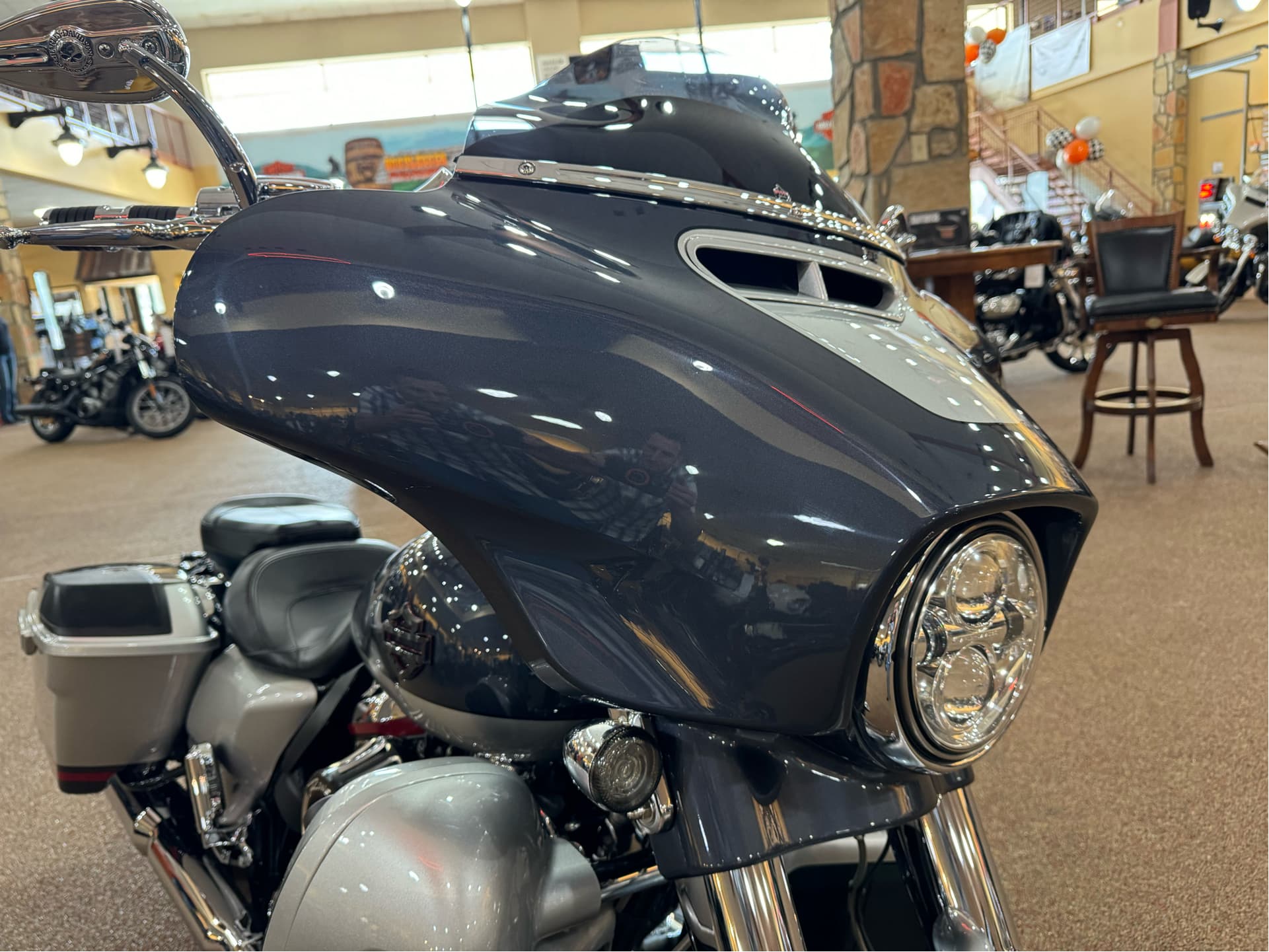 2019 Harley-Davidson CVO™ Street Glide® - media 3