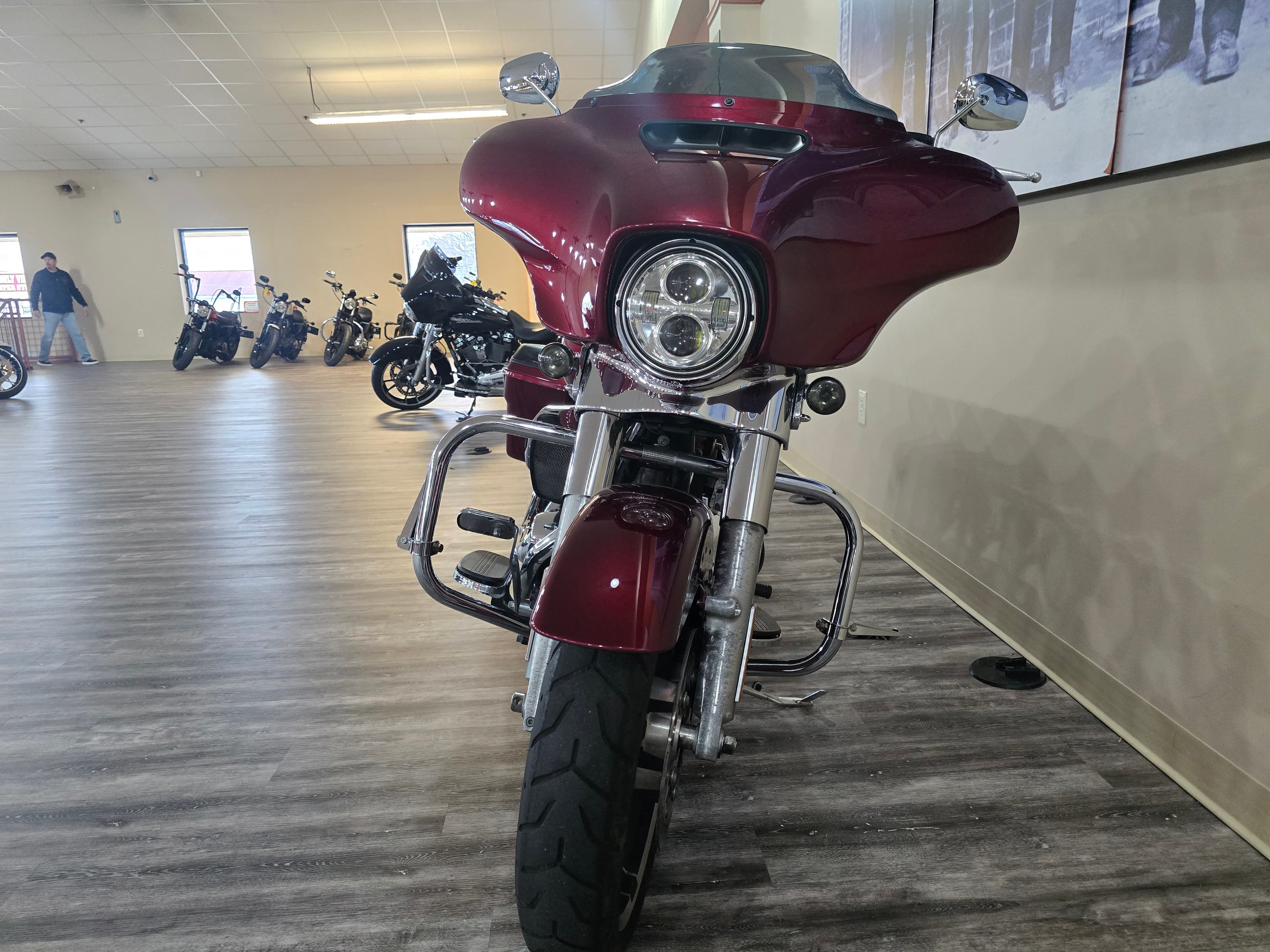 2017 Harley-Davidson Street Glide® - media 5