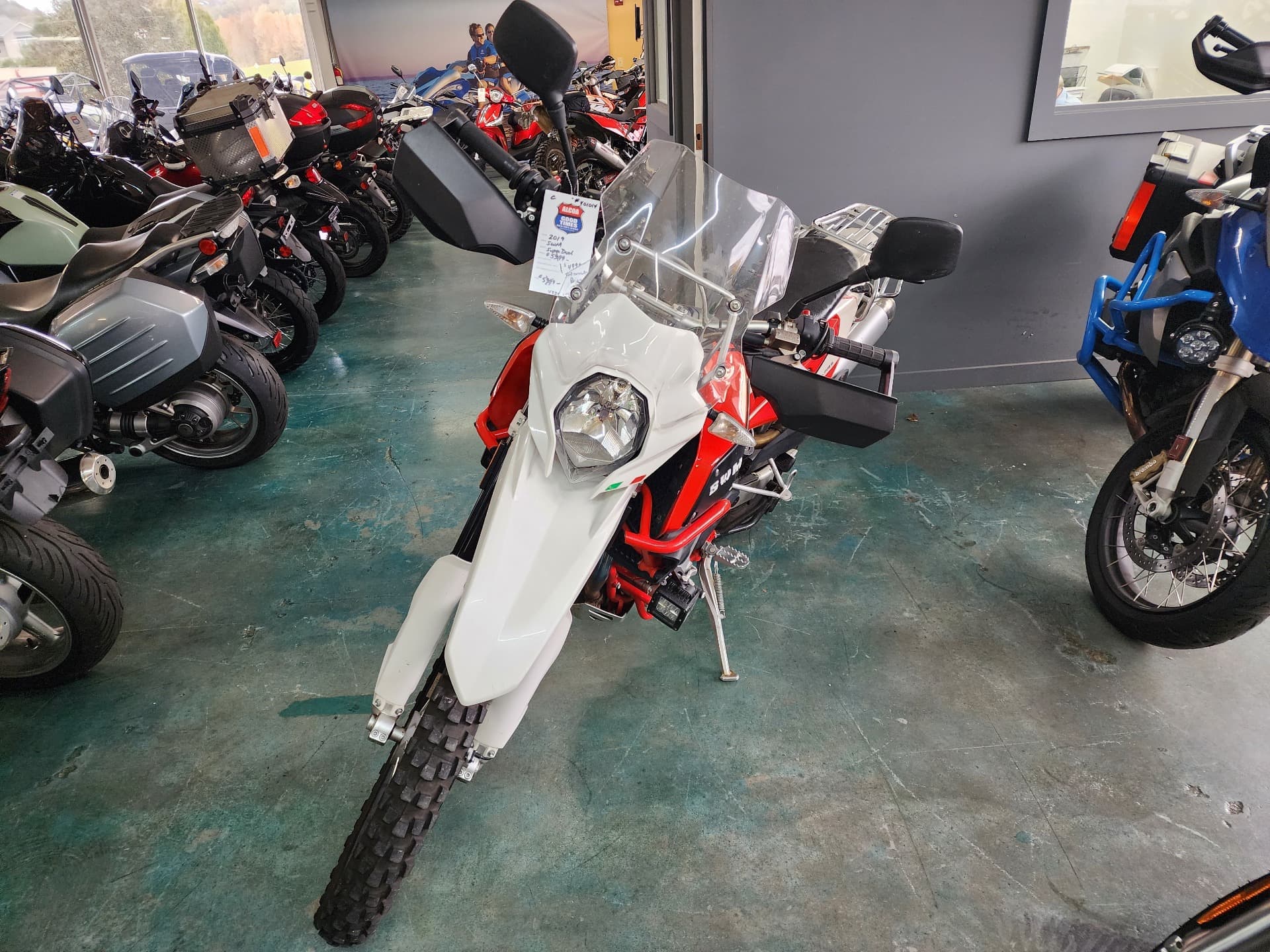 2019 SWM SuperDual X - media 3