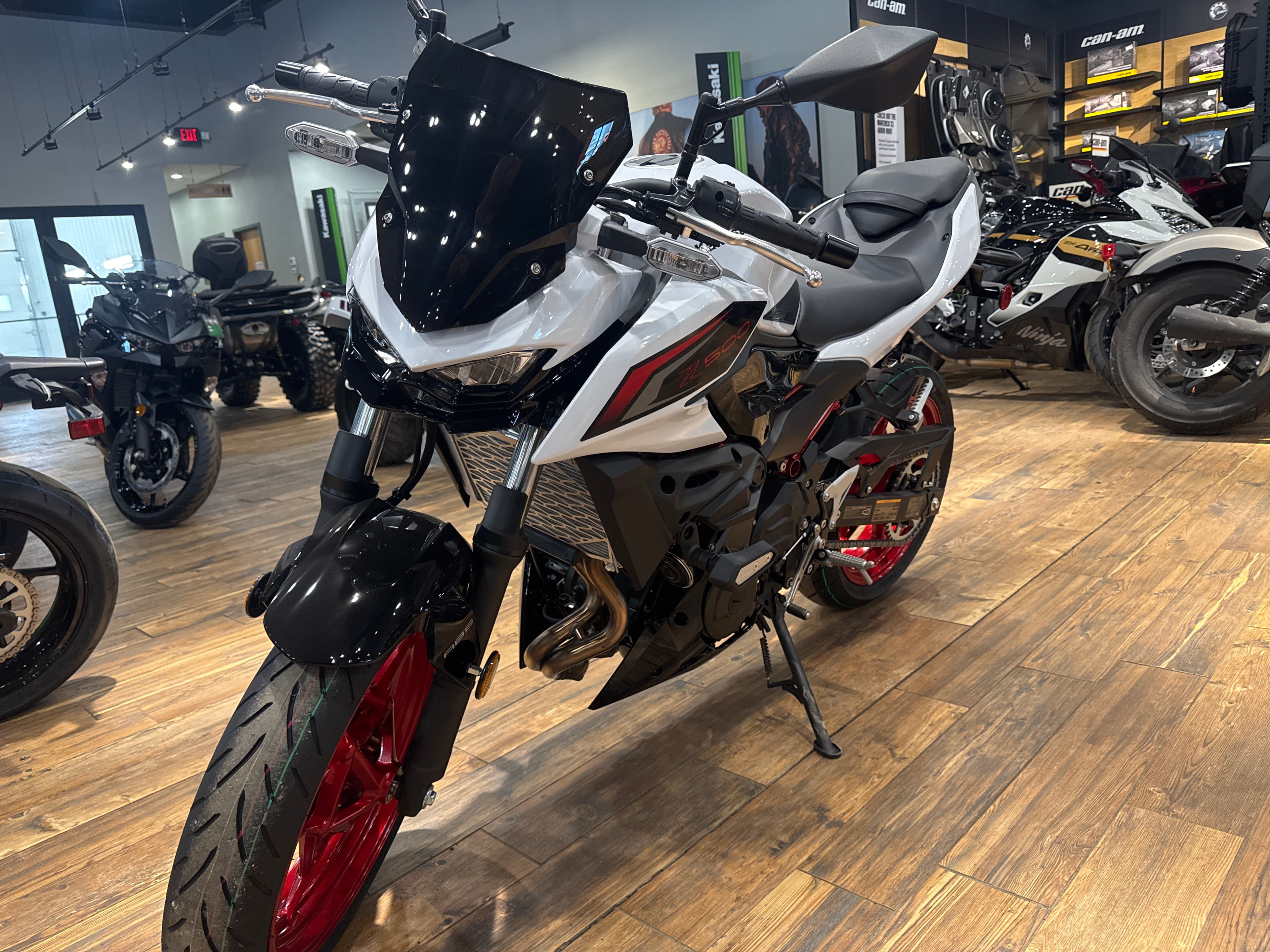 2026 Kawasaki Z500 SE ABS - media 3