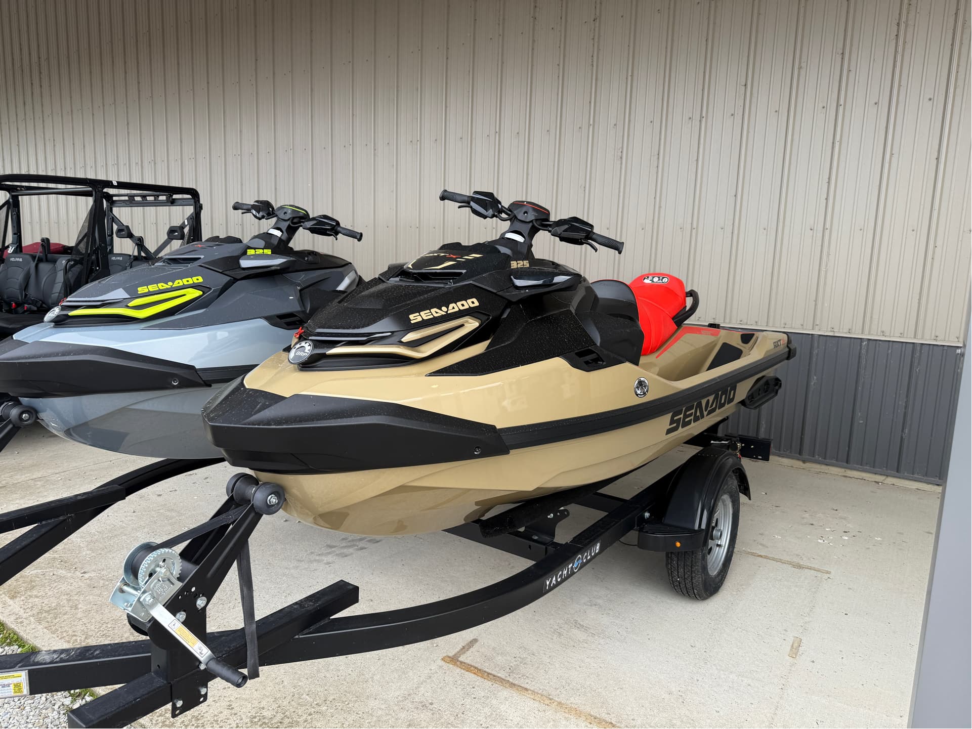 2025 Sea-Doo RXT-X 325 + Tech Package