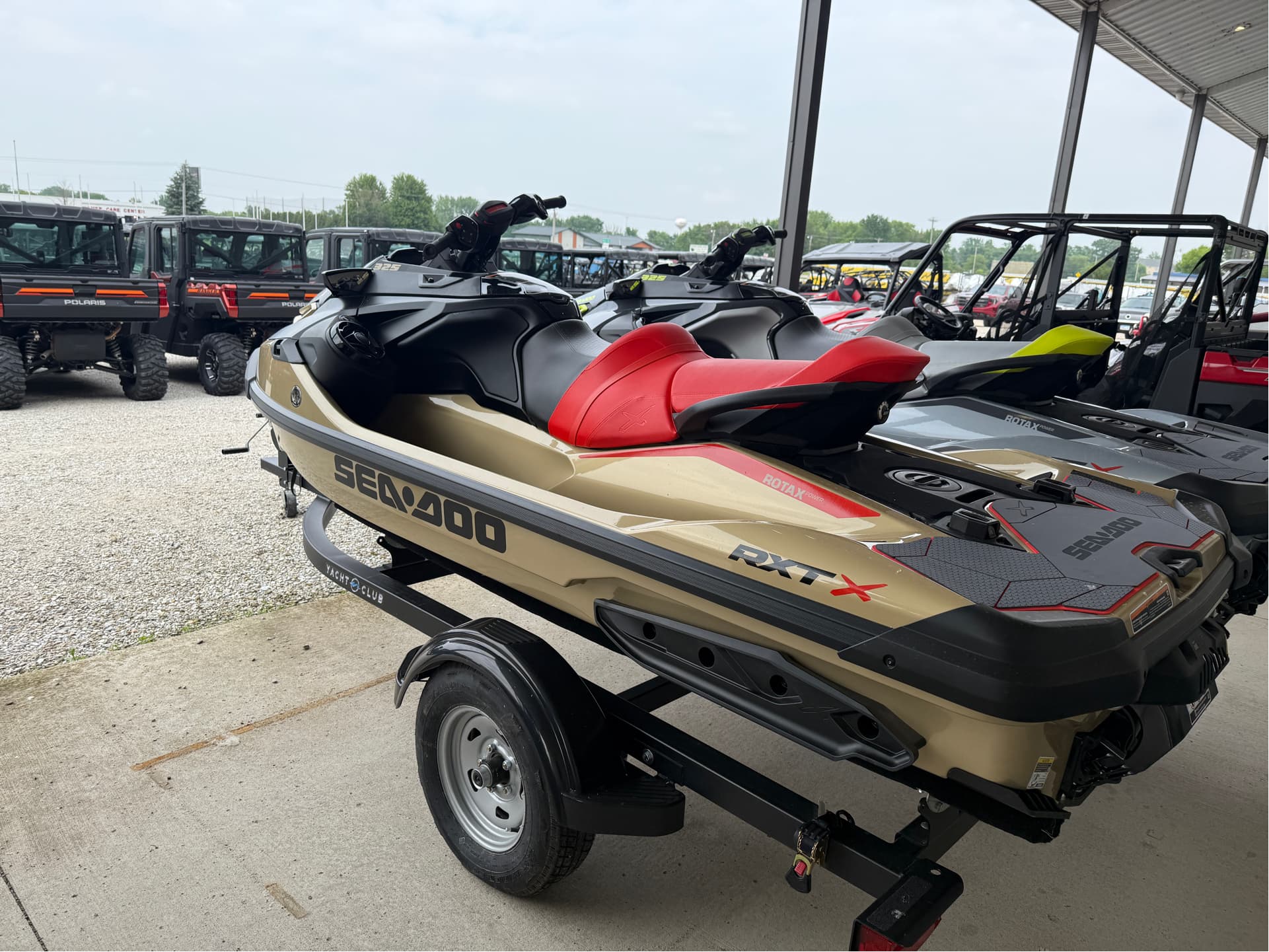 2025 Sea-Doo RXT-X 325 + Tech Package - media 2