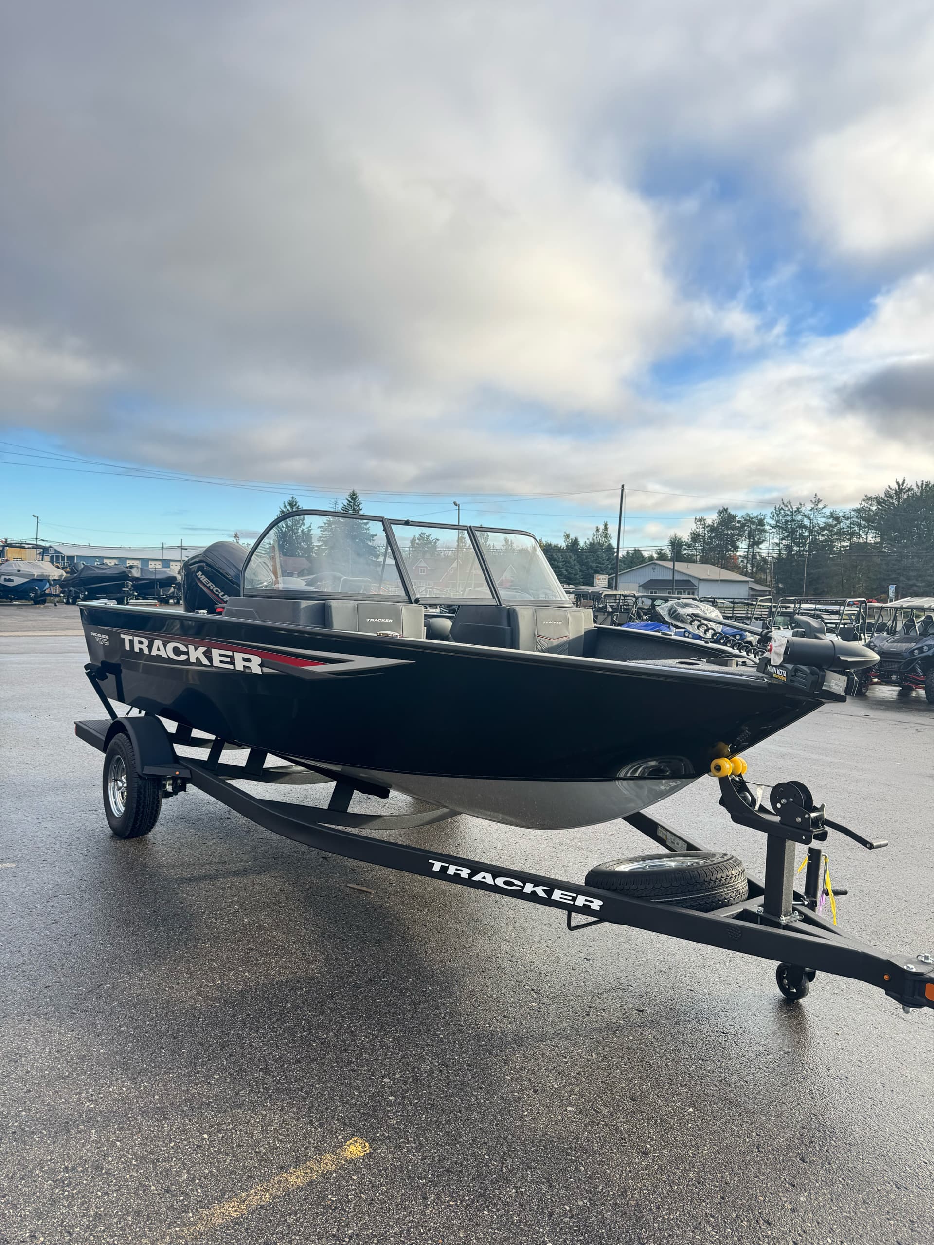 2026 Tracker Pro Guide V175 Combo