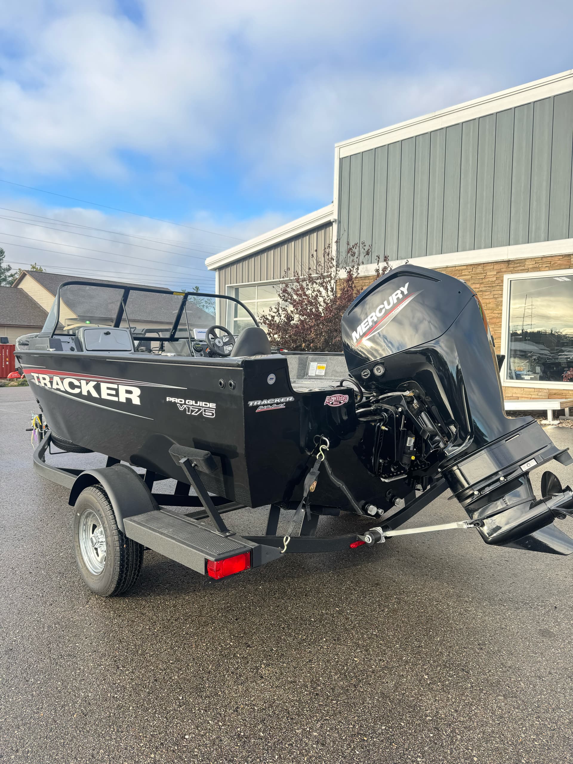 2026 Tracker Pro Guide V175 Combo - media 3