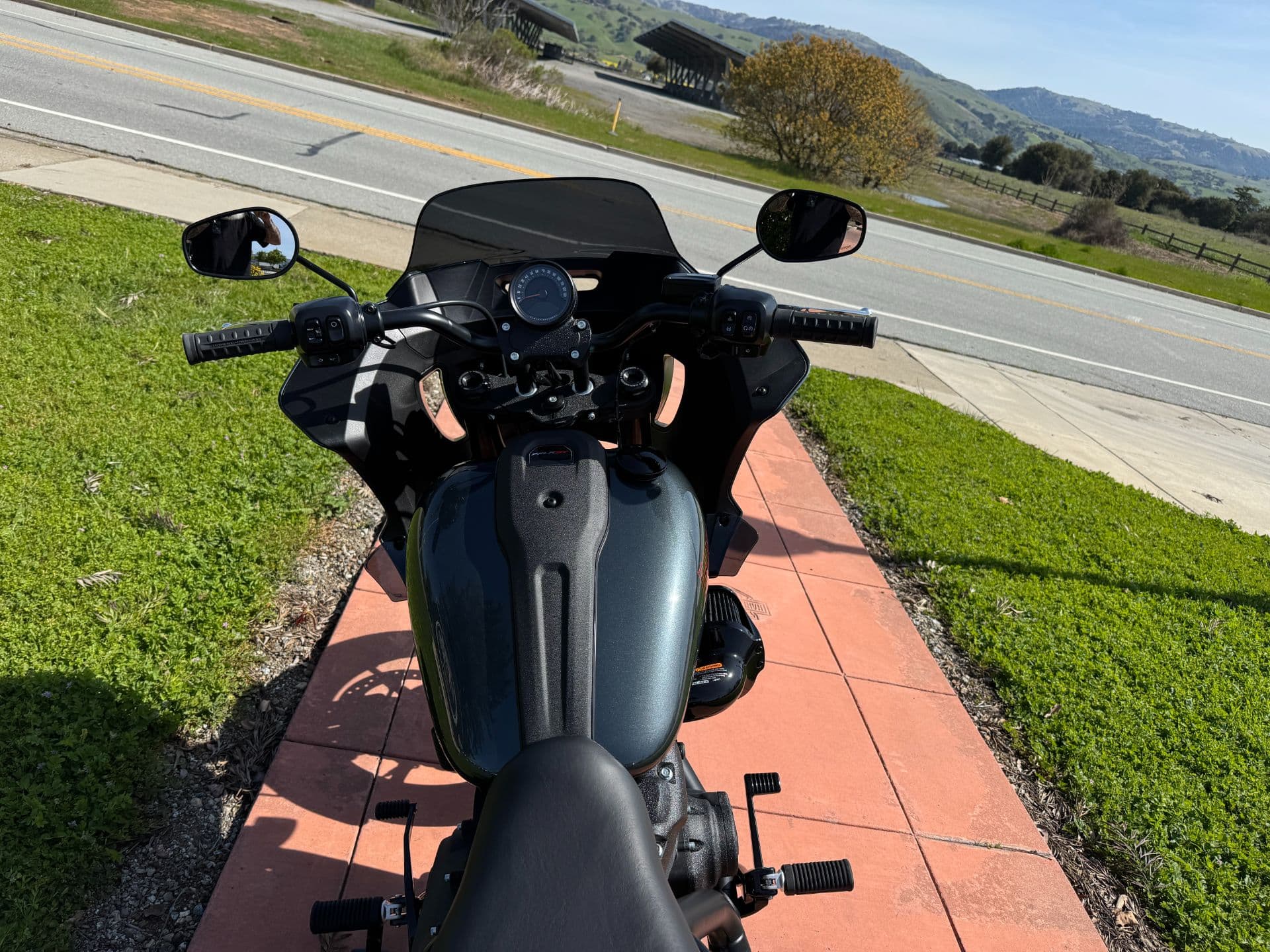 2025 Harley-Davidson Low Rider ST - media 4