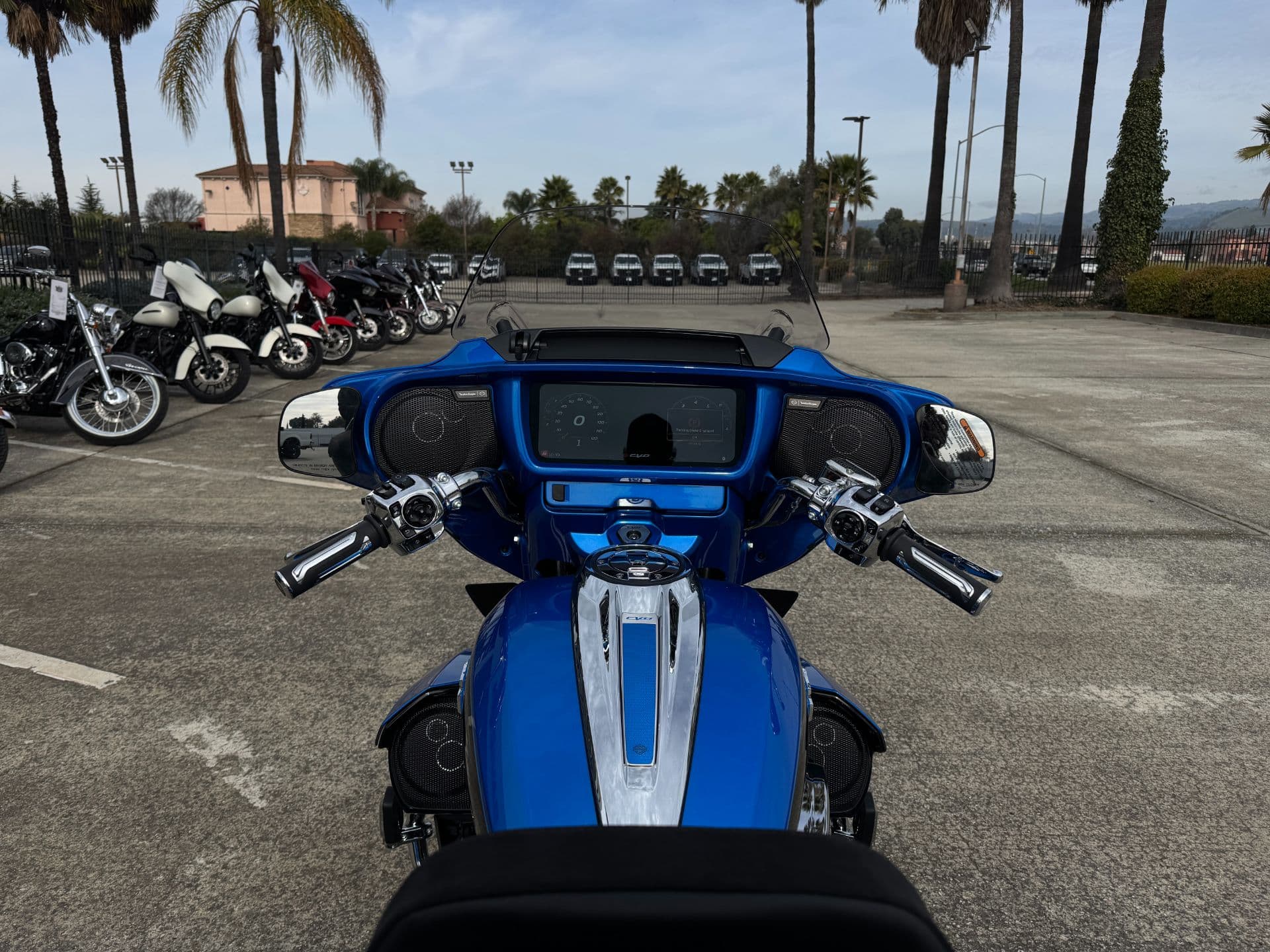 2026 Harley-Davidson CVO™ Street Glide® 3 Limited - media 4